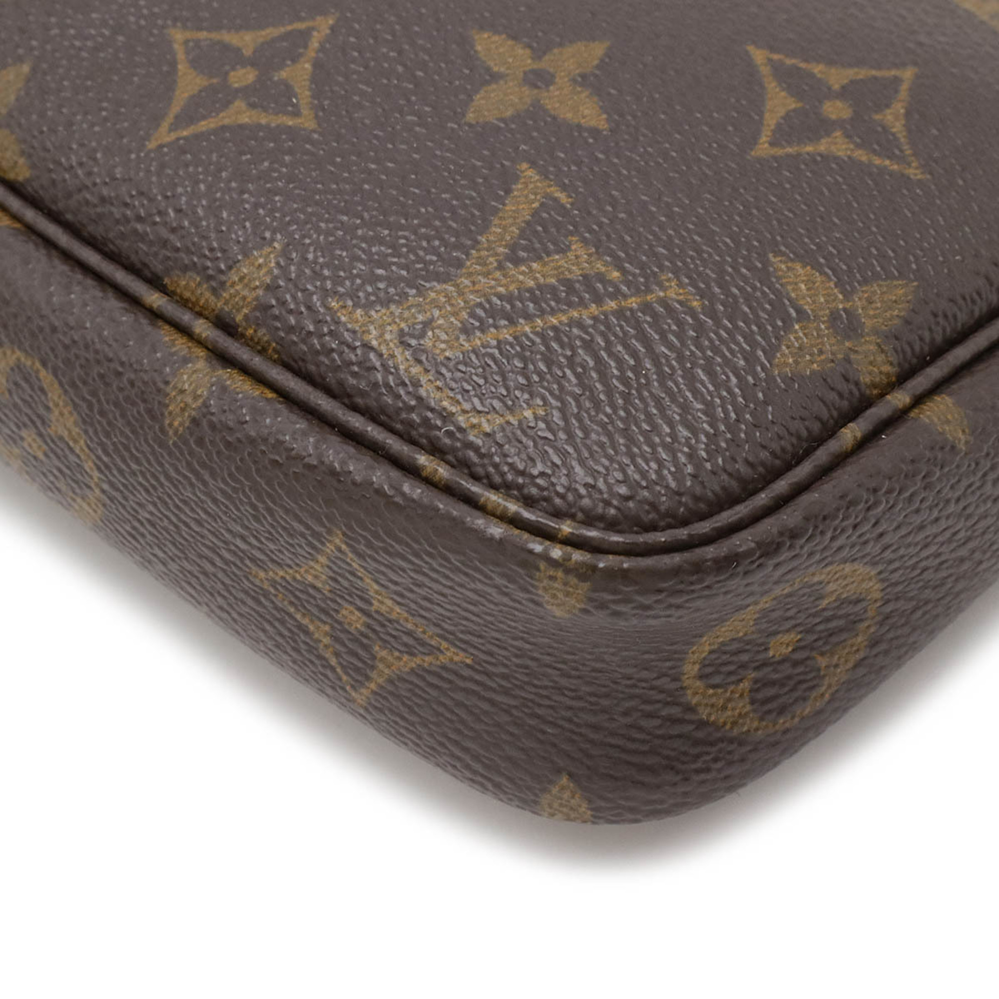 LOUIS VUITTON Louis Vuitton Monogram Pochette Pouch Handbag - Bag M51980