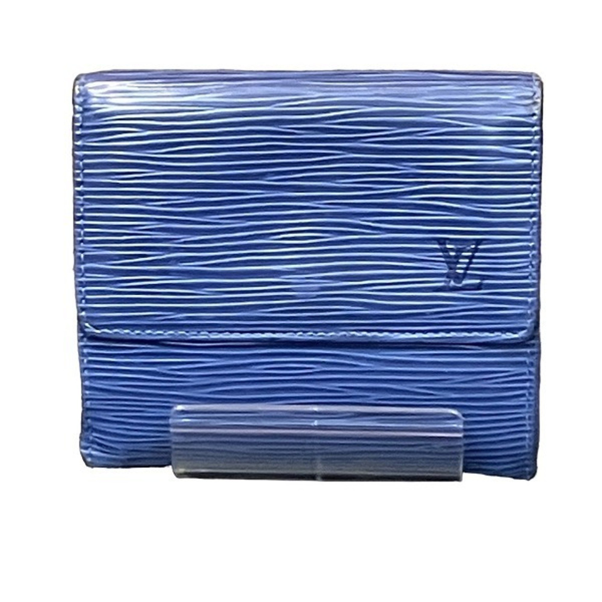 Louis Vuitton Epi Porte Monnaie Carte Credit M63485 Tri-fold Wallet for Men and Women