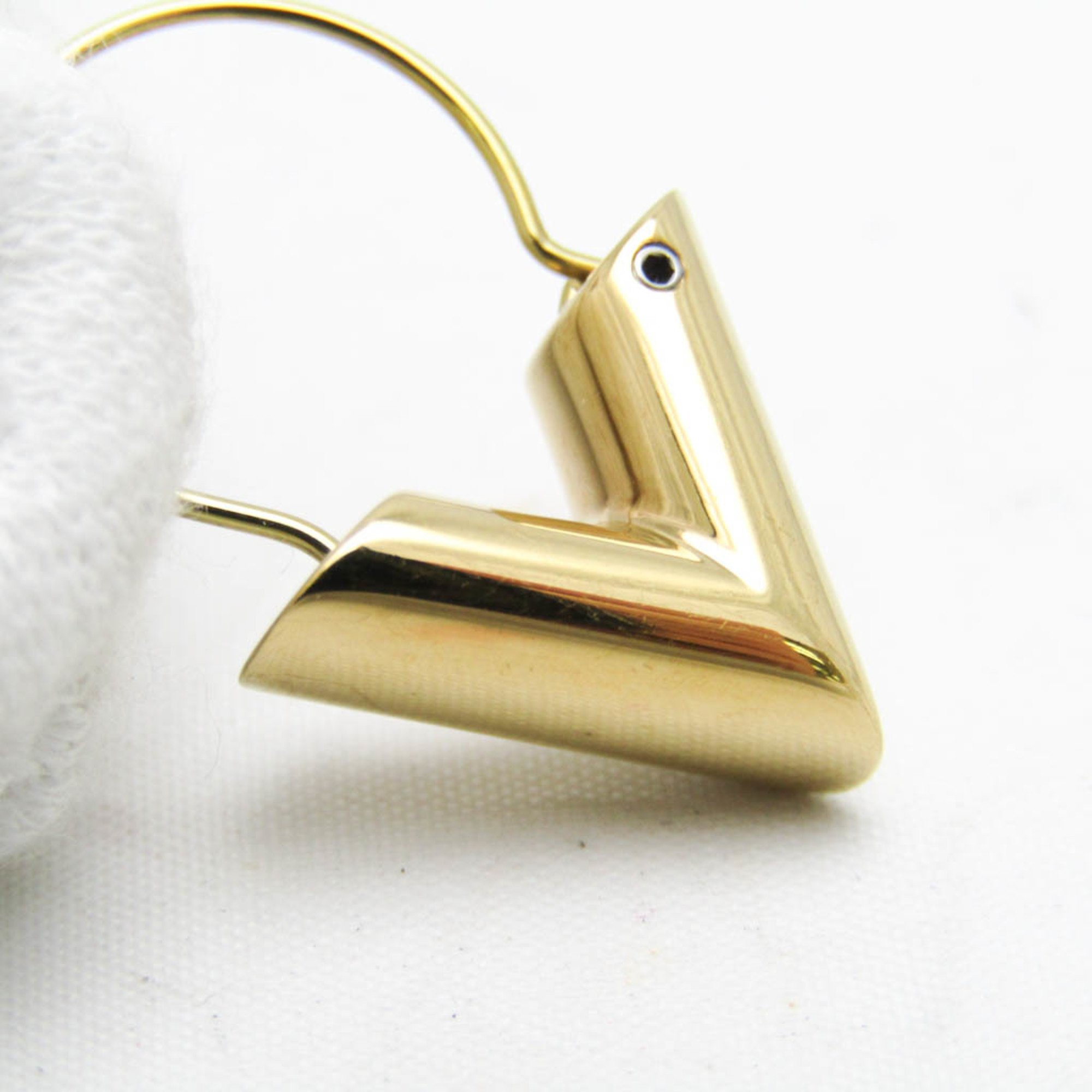 Louis Vuitton Essential V M61088 Gold Plating Single Stud Earring Gold