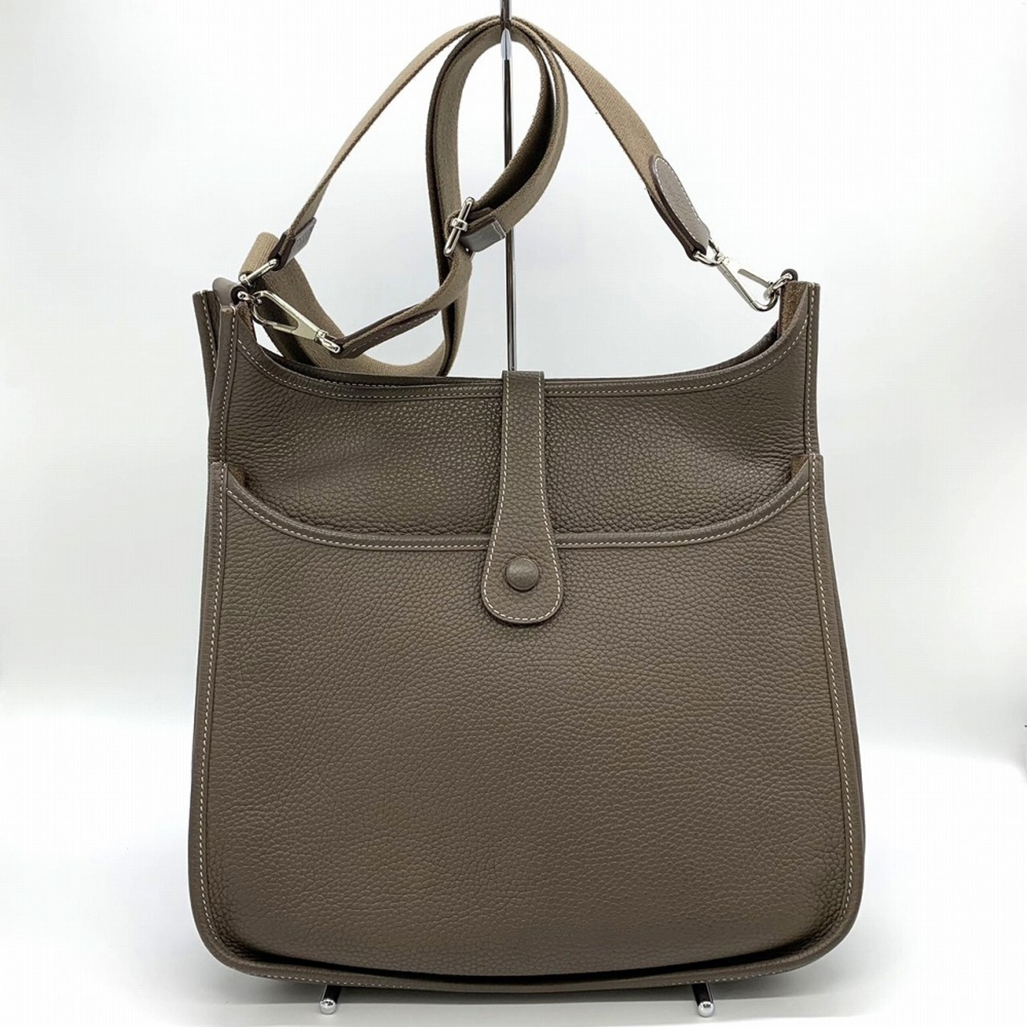 HERMES Evelyn 3 PM shoulder bag, sophisticated, Taurillon Clemence, Etoupe, Greige, for women