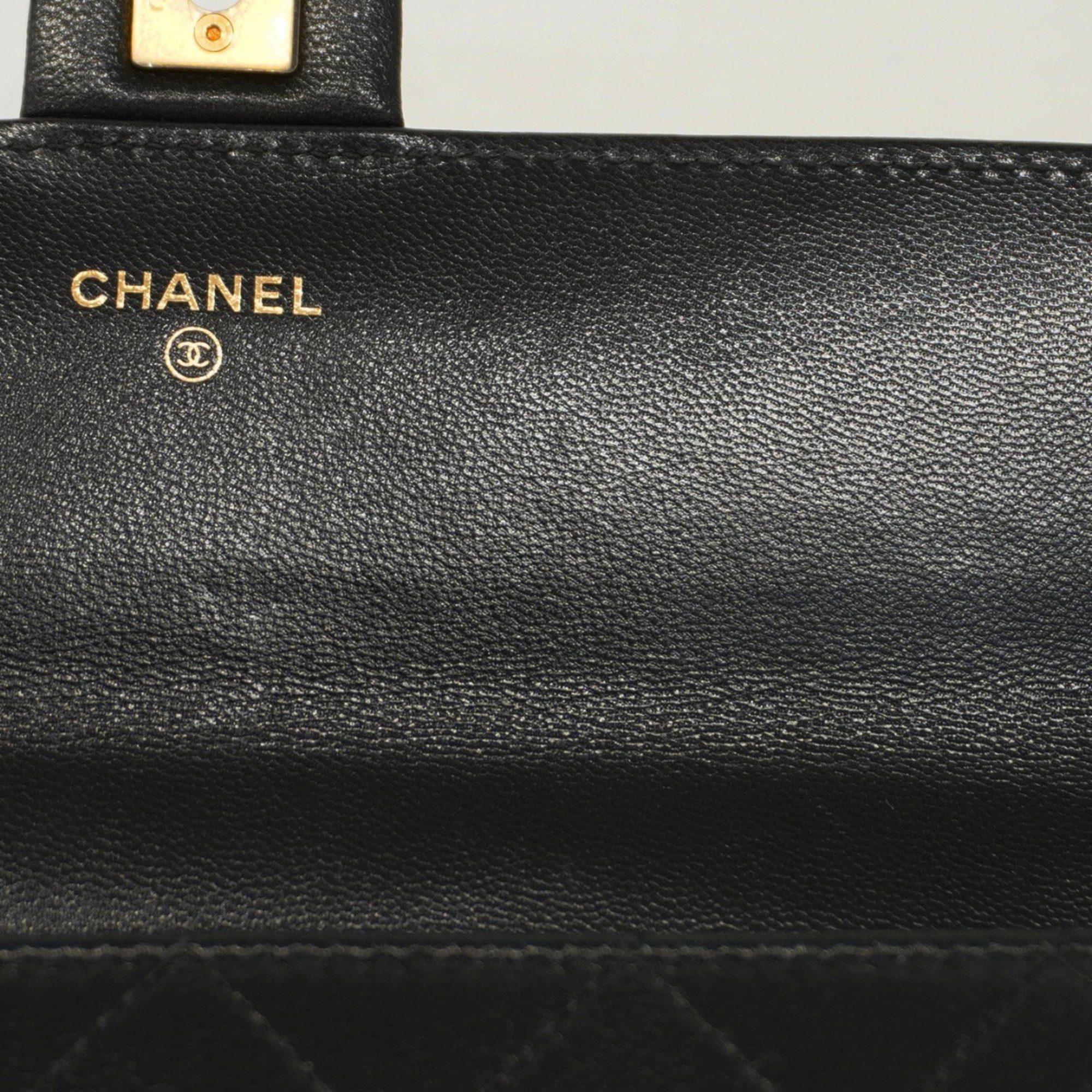 Chanel Shoulder Wallet Matelasse Leather Black Women's