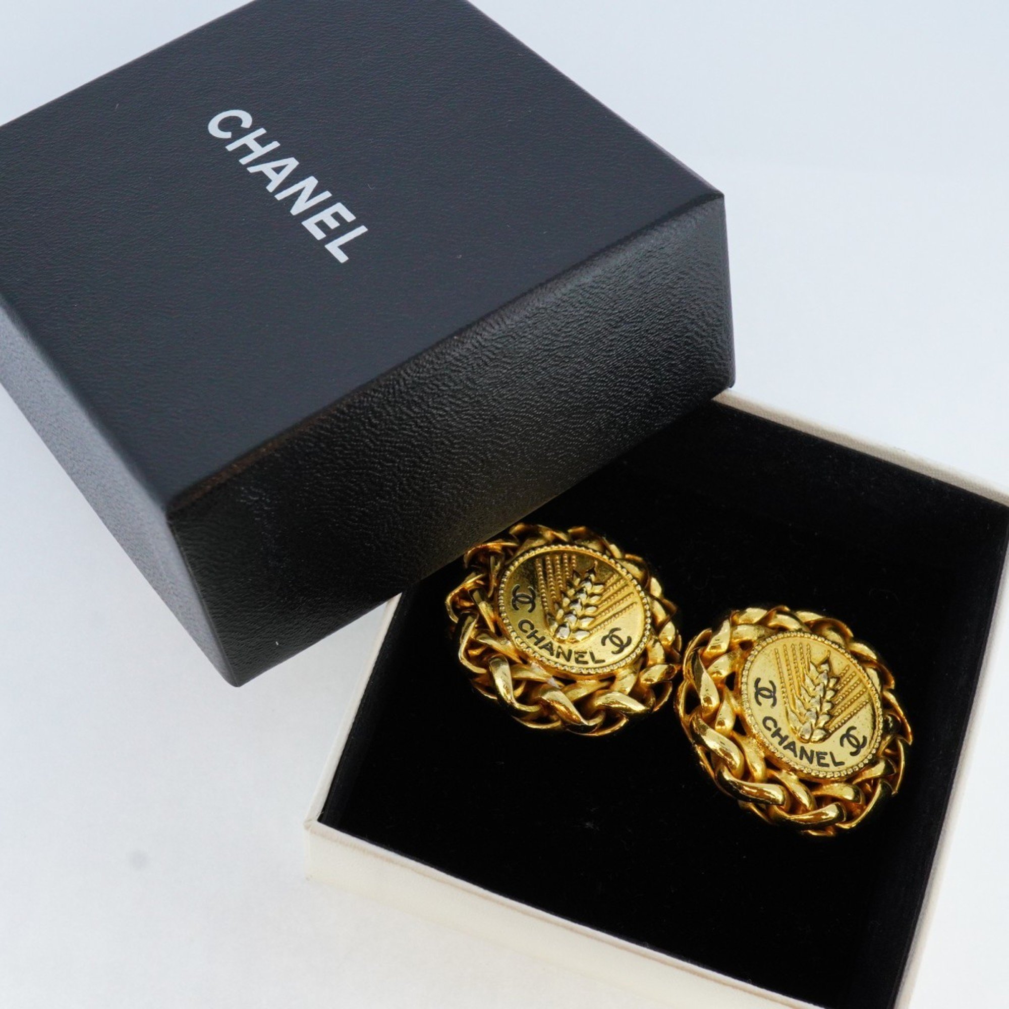 Chanel Earrings Rice Motif GP Plated Gold Black Ladies