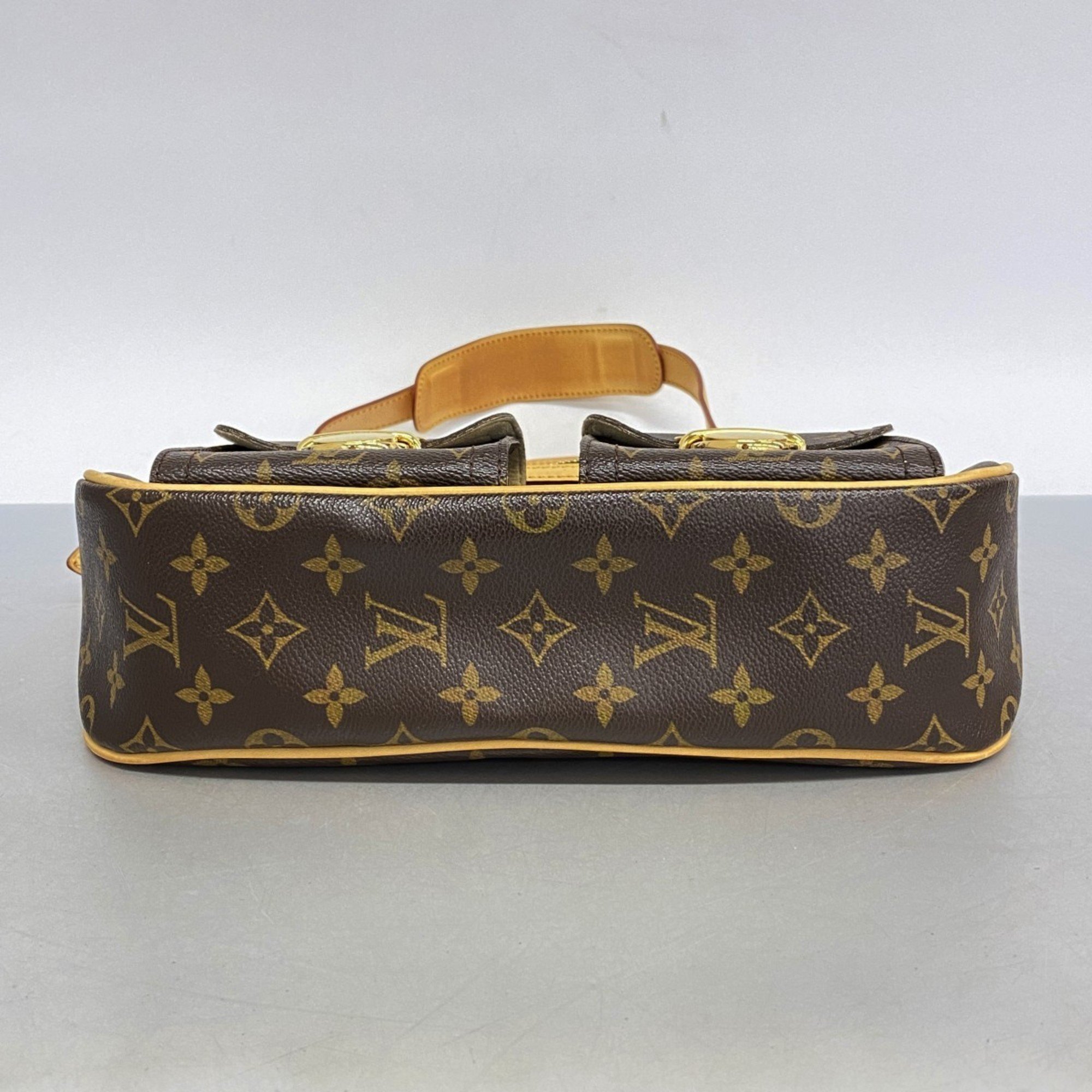 Louis Vuitton Shoulder Bag Monogram Hudson GM M40045 Brown Ladies