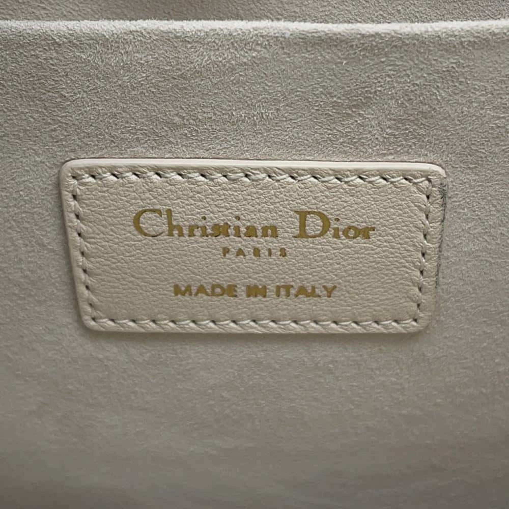 Christian Dior Tote Bag Essential Archi Cannage White