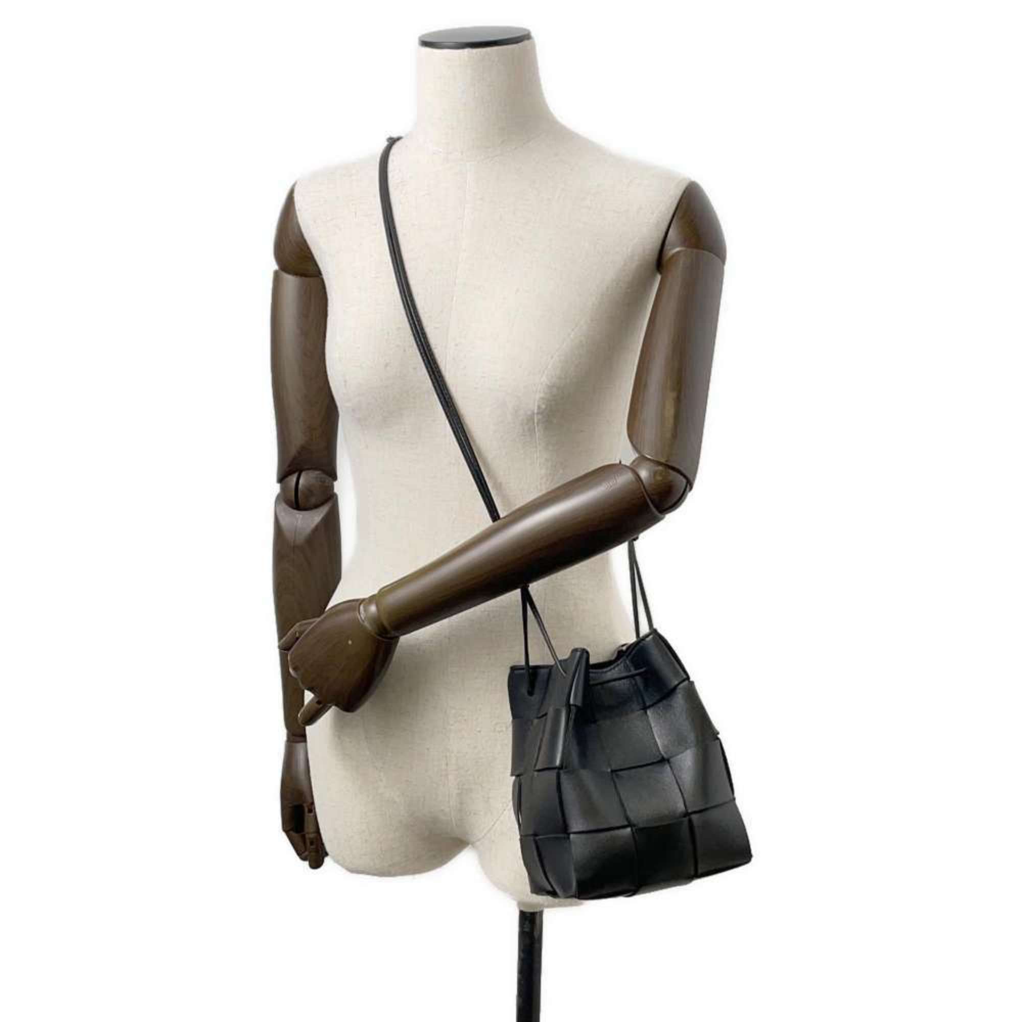 Bottega Veneta Shoulder Bag Small Cassette Crossbody Bucket Intrecciato Lambskin 680218 Black