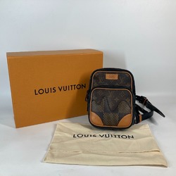 LOUIS VUITTON N40357 Damier Giant Amazon NIGO collaboration pochette shoulder bag canvas men's brown