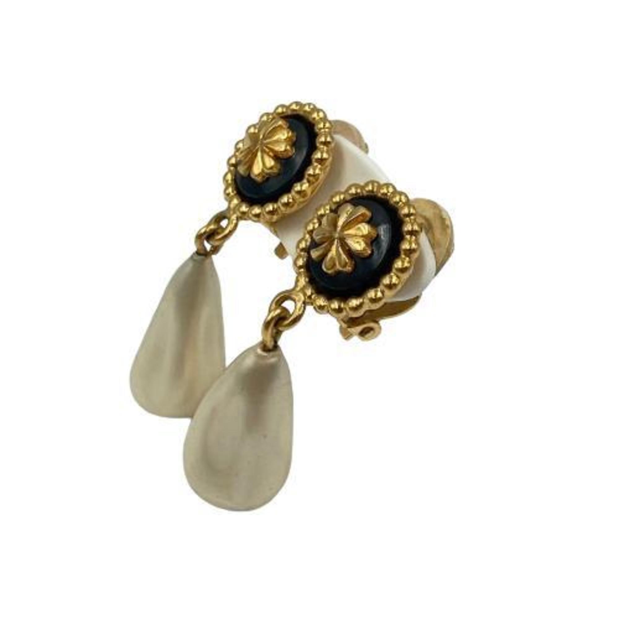 CHANEL Chanel Earrings Gold Swing Pearl