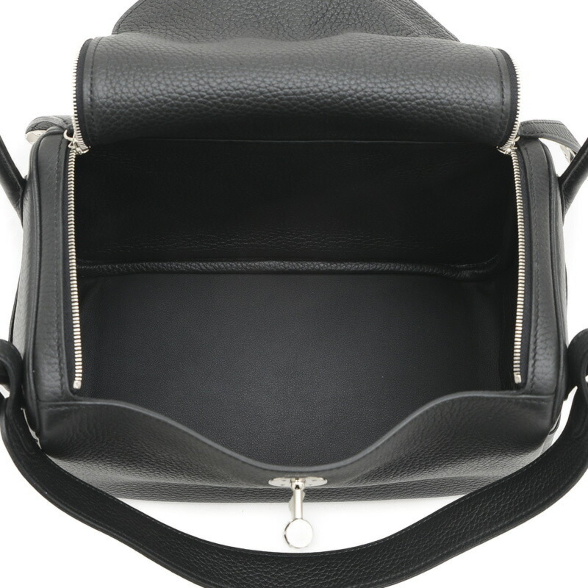 Hermes Lindy 26 Handbag Taurillon Black W Engraved