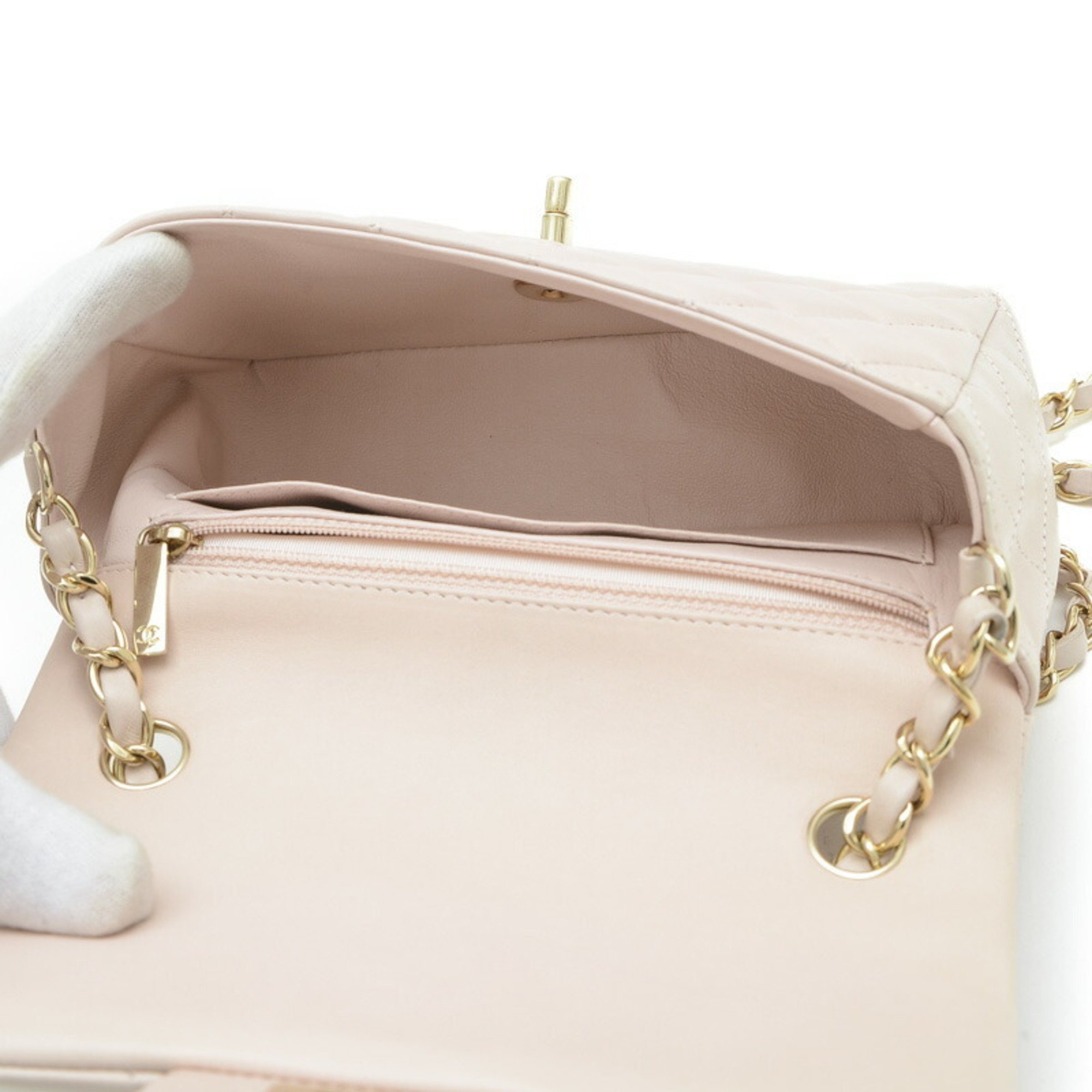 Chanel Matelasse Single Chain Shoulder Bag, Lambskin, Light Pink, A69900