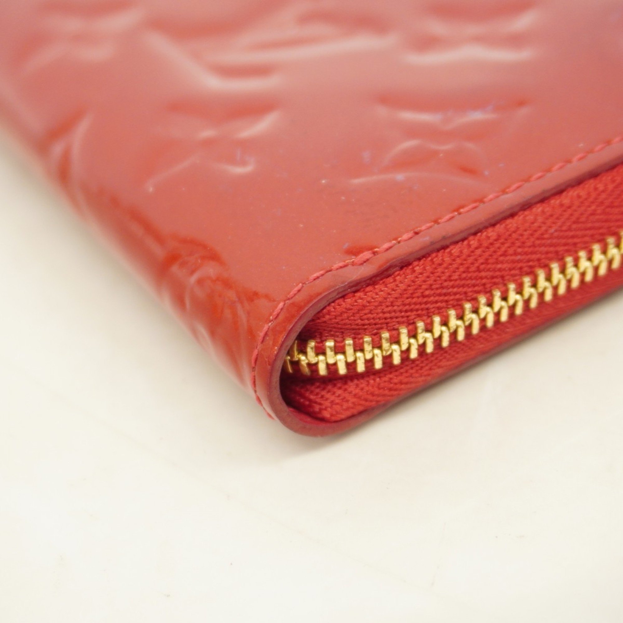 Louis Vuitton Wallets & Coin Cases Vernis Zipper Purse M91735 Rouge Grenadine Ladies