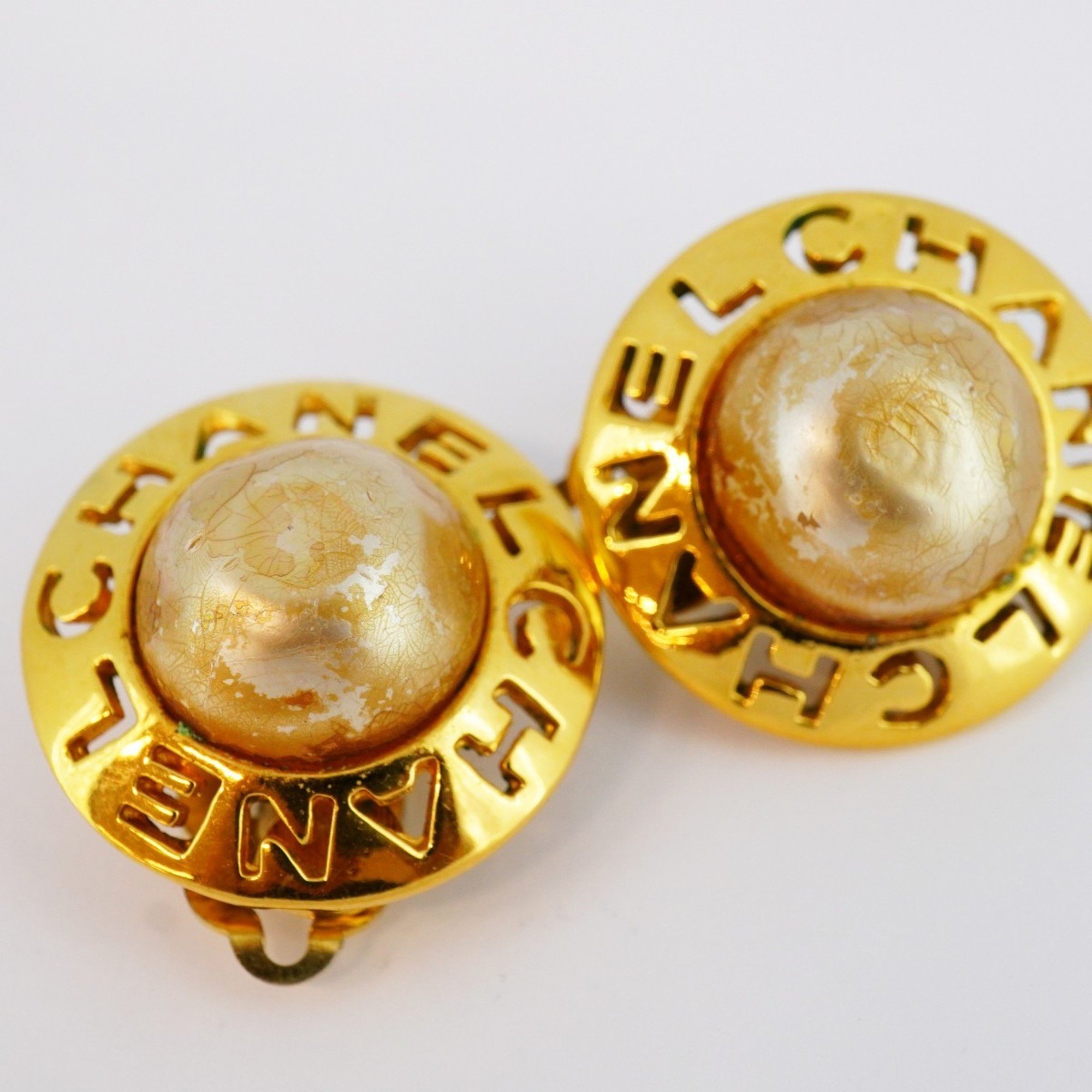 Chanel Earrings Circle Faux Pearl GP Plated Gold Ladies