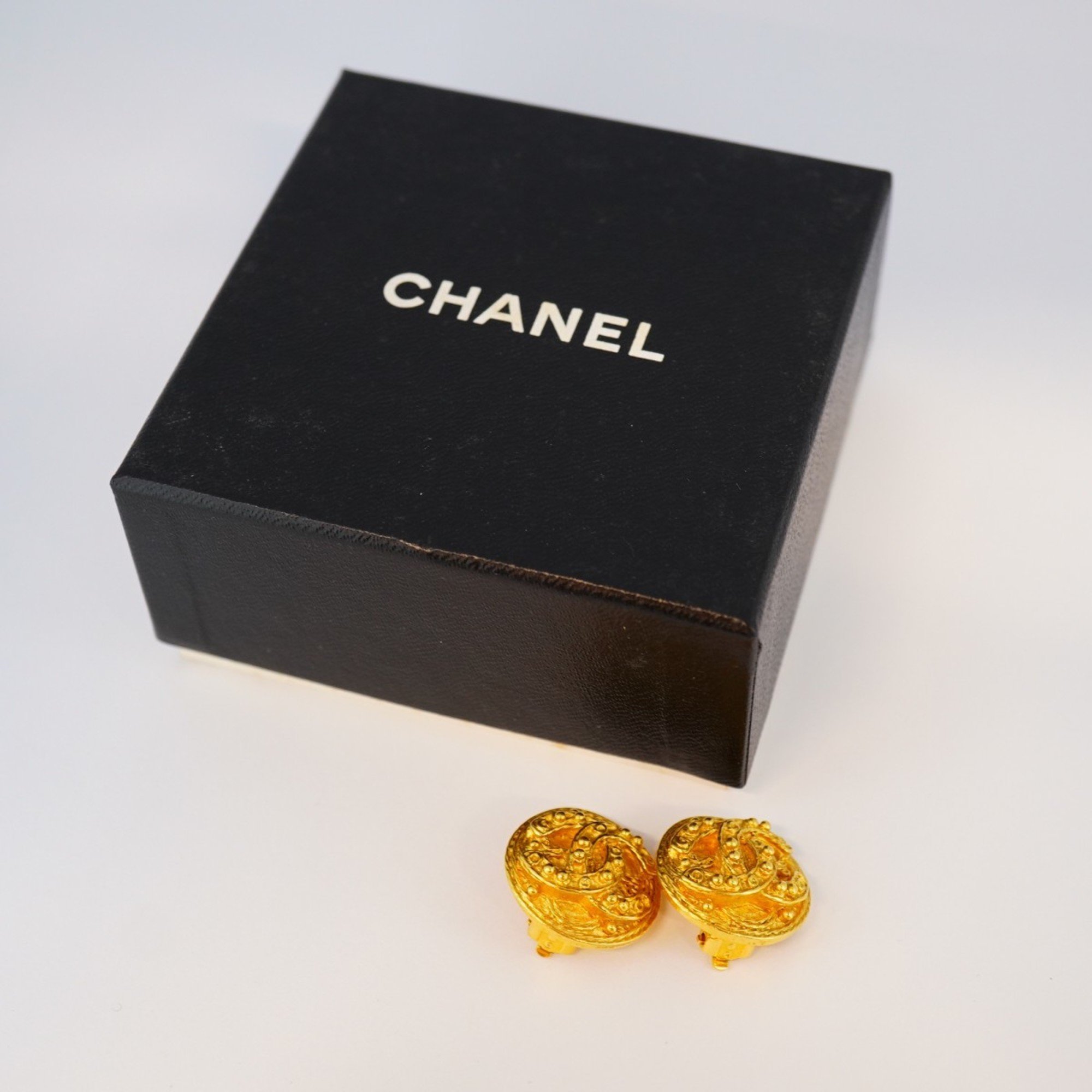 Chanel Earrings Coco Mark Circle GP Plated Gold Ladies