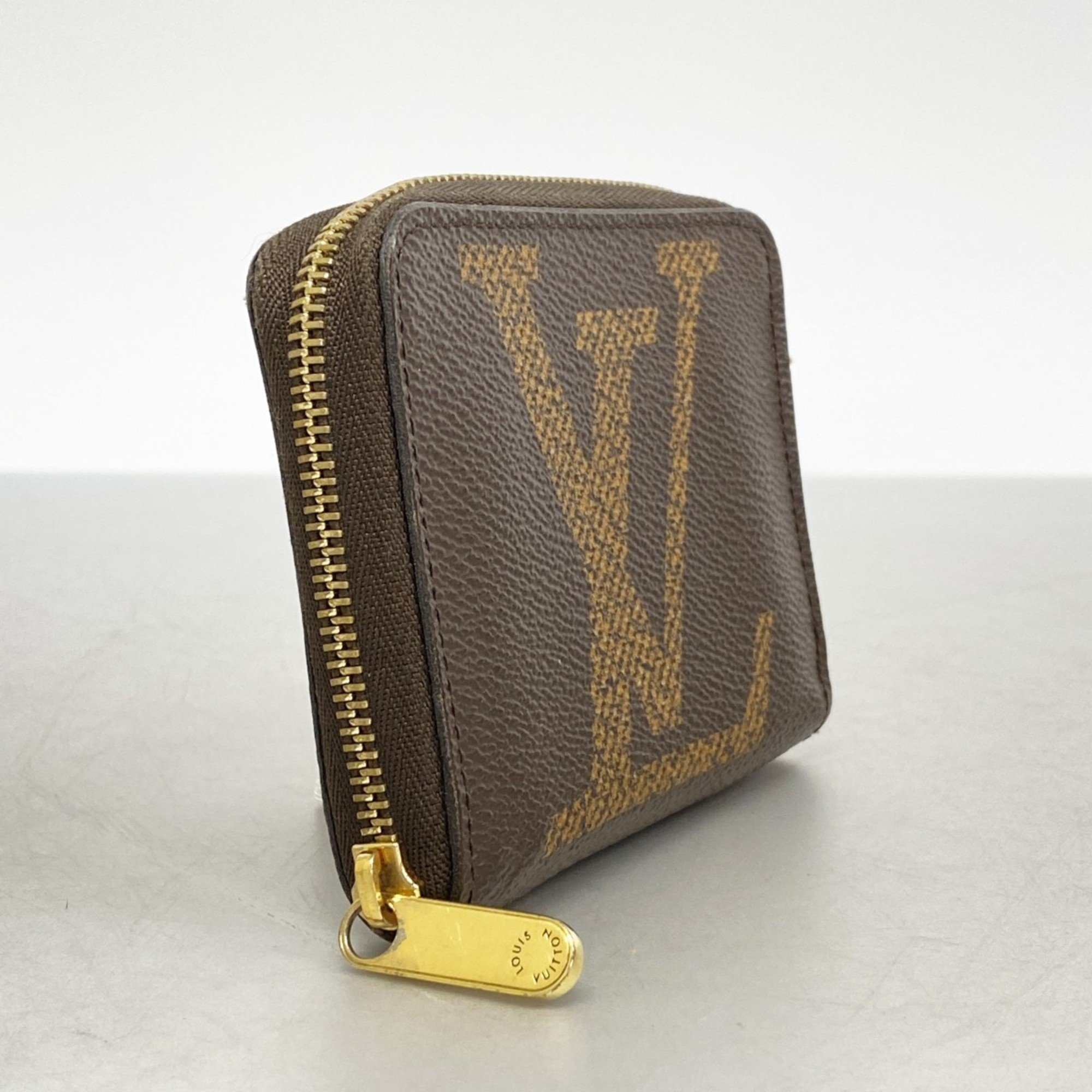 Louis Vuitton Wallets & Coin Cases Monogram Giant Zippy Purse M69354 Brown Men's Women's