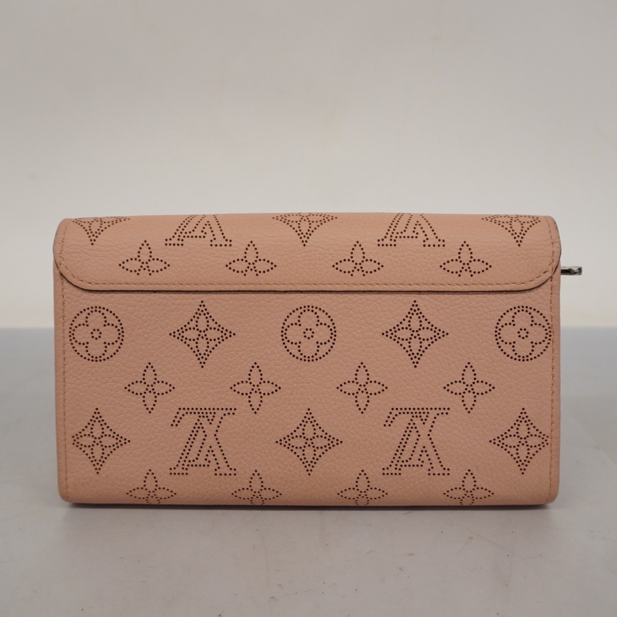 Louis Vuitton Long Wallet Mahina Portefeuille Iris M60145 Magnolia Ladies