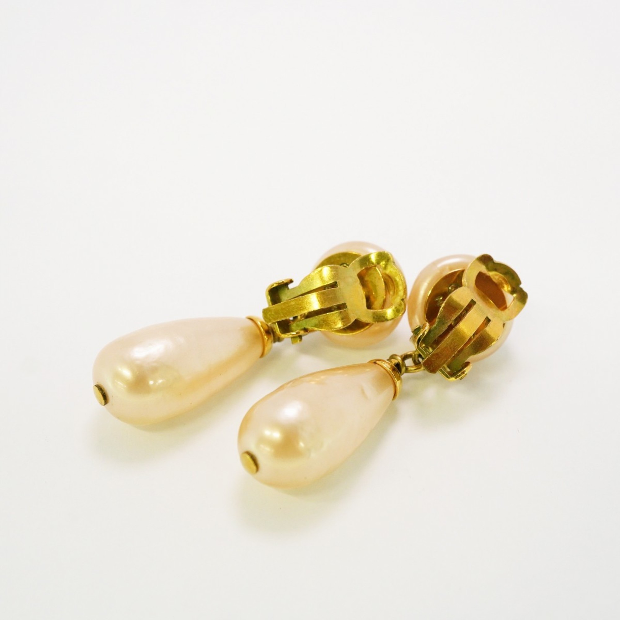 Chanel Earrings Coco Mark Fake Pearl GP Plated Gold Ladies