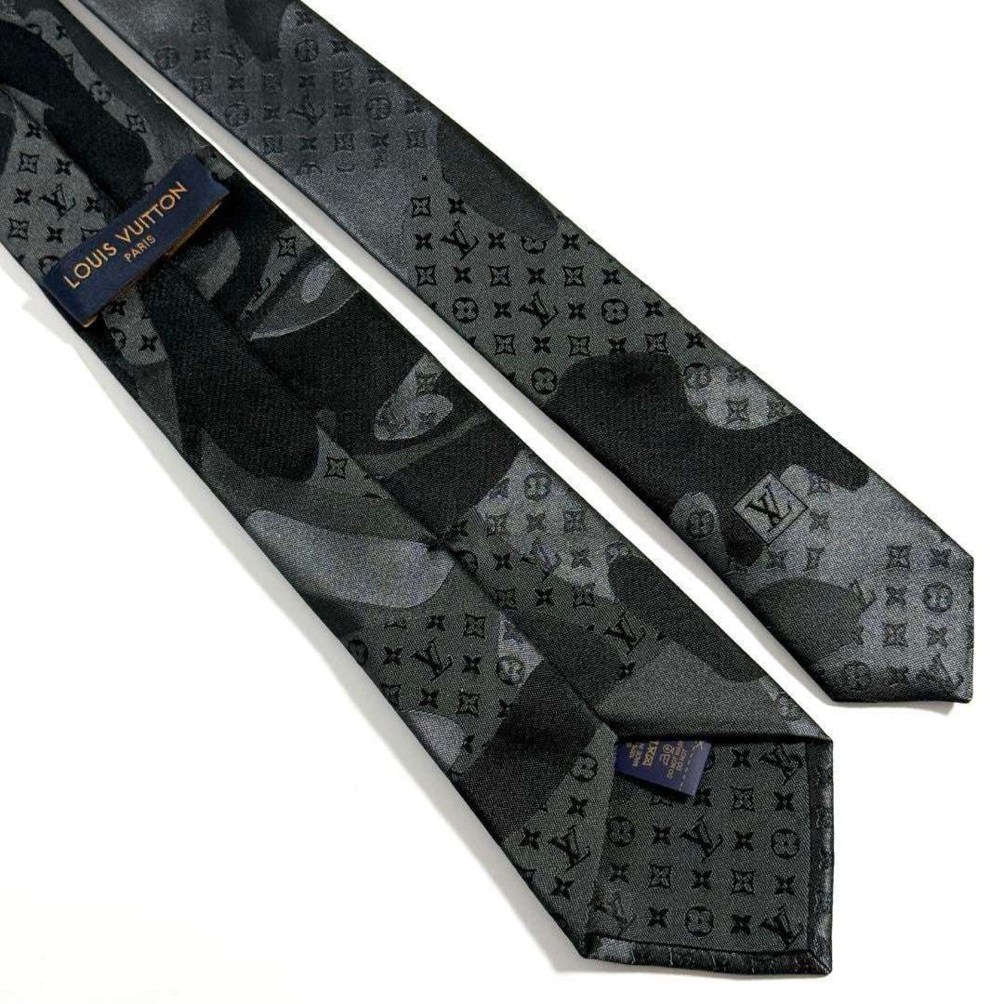 Louis Vuitton Men's Tie LV Portrait Black Monogram Silk