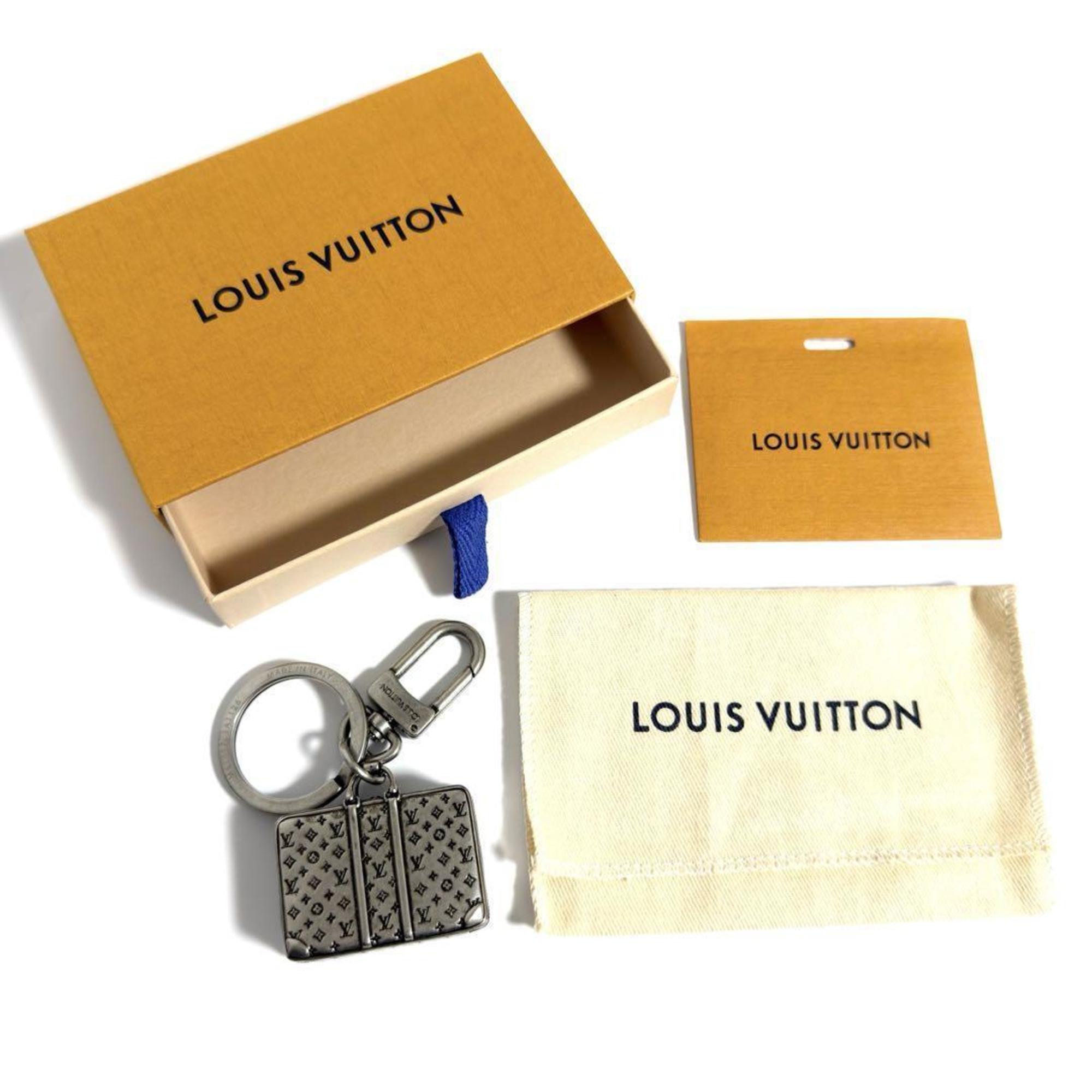 Louis Vuitton Men's The Sirius Travel Key Holder Keyring