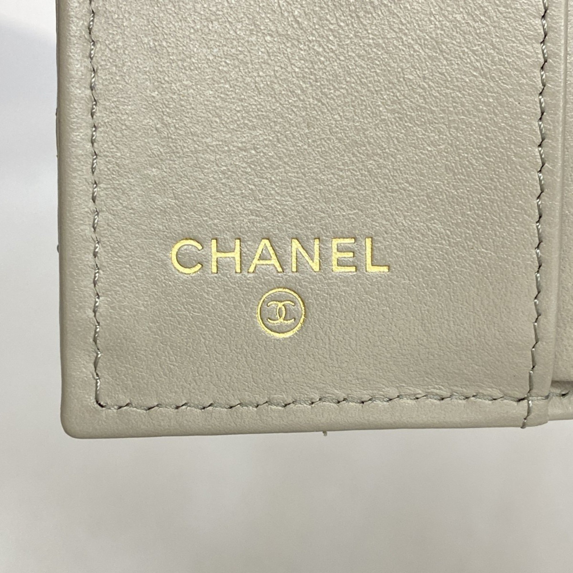 Chanel Tri-fold Wallet 19 Lambskin Grey Women's