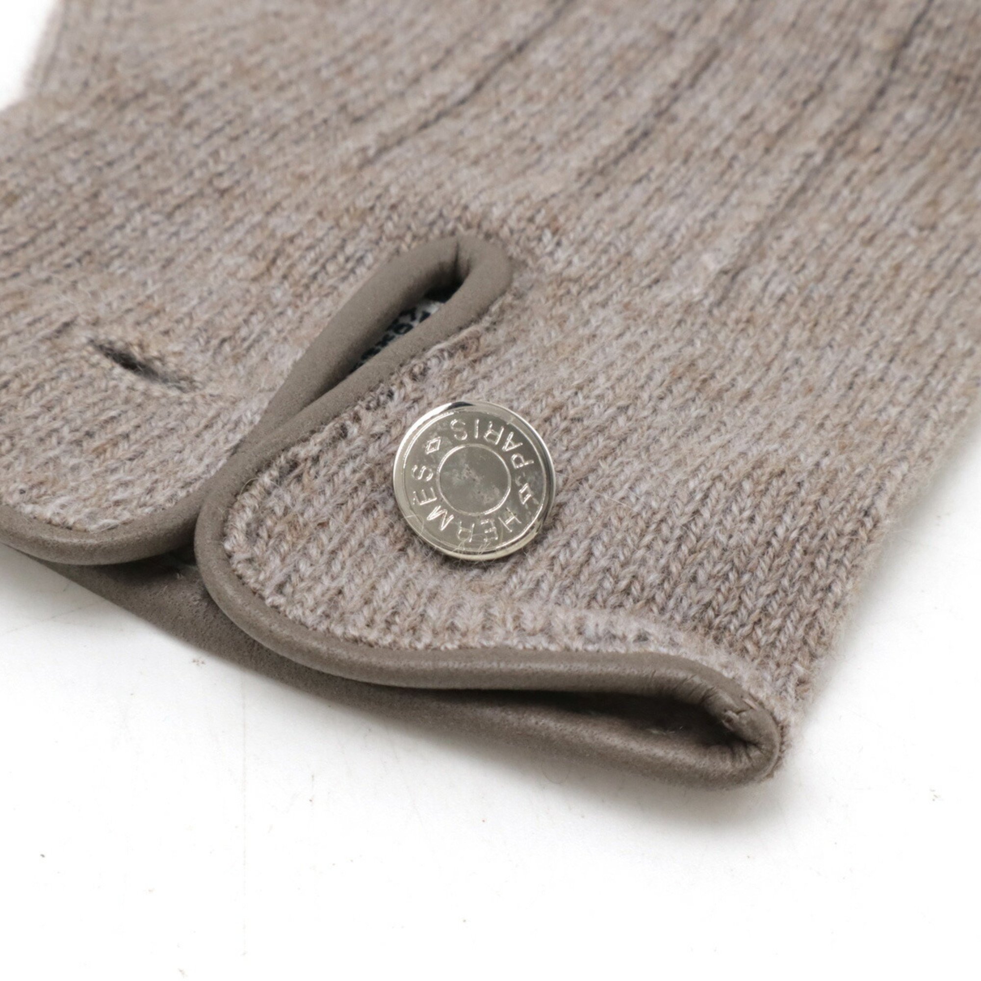 HERMES Gloves, Serie Button, 100% Cashmere, Lambskin, Leather, Greige #L