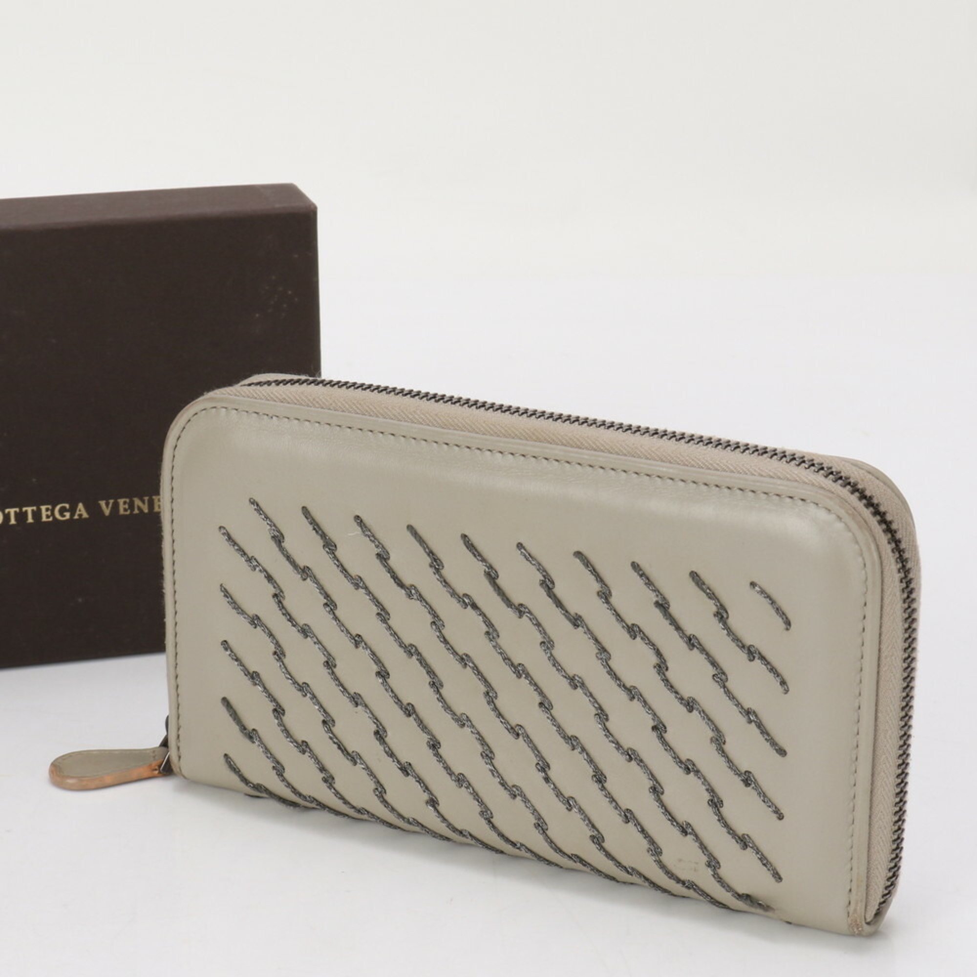 Bottega Veneta Intrecciato Leather Long Wallet Round