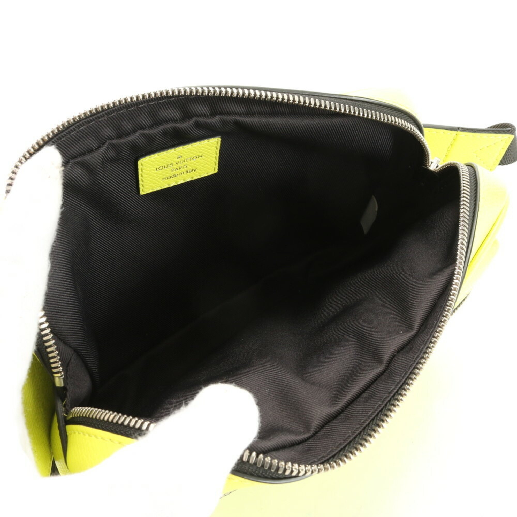 Louis Vuitton Taiga Rama Bum Bag Outdoor Jaune M30251 Body Waist Pouch Men's