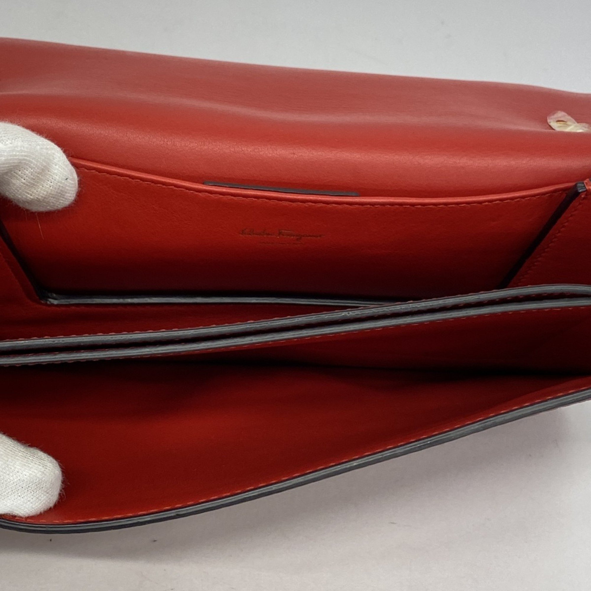 Salvatore Ferragamo Shoulder Bag Leather Red Women's