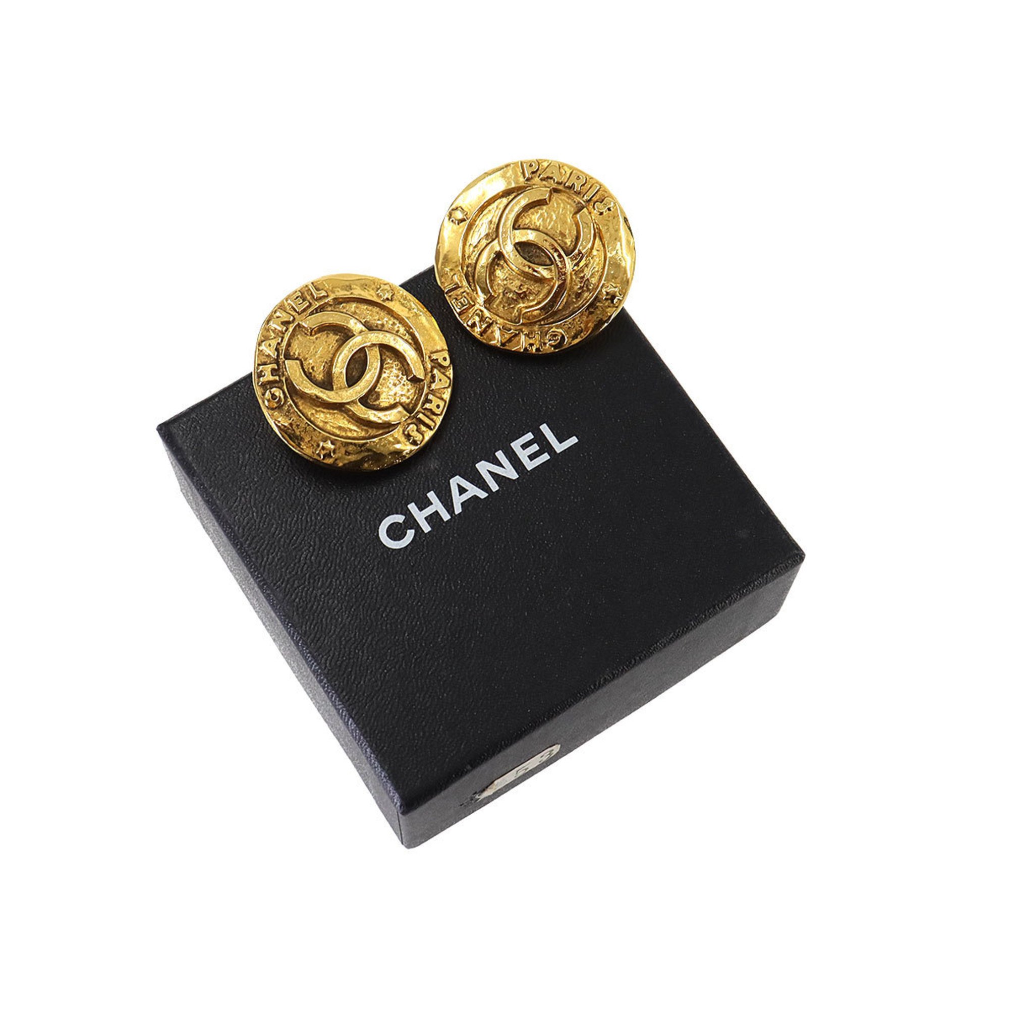 CHANEL Coco Mark Earrings Gold 28