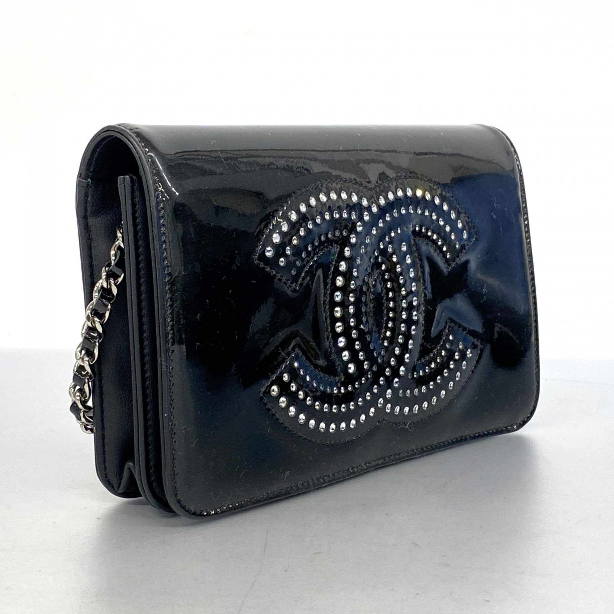 Chanel Shoulder Wallet Patent Leather Black Women's