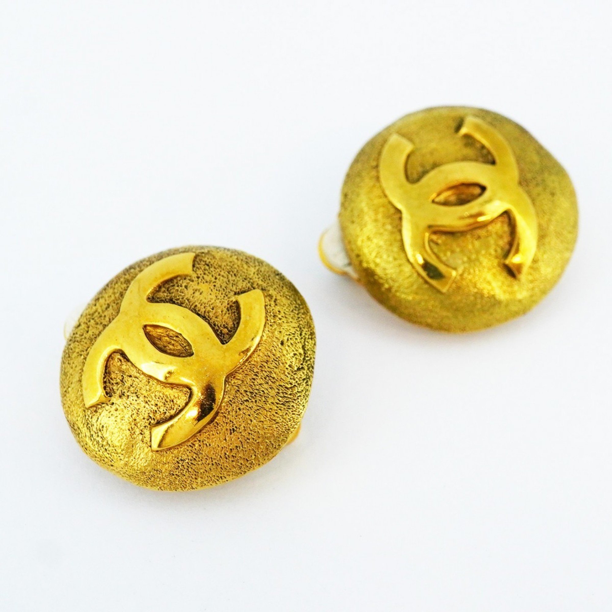 Chanel Earrings Coco Mark Circle GP Plated Gold Ladies