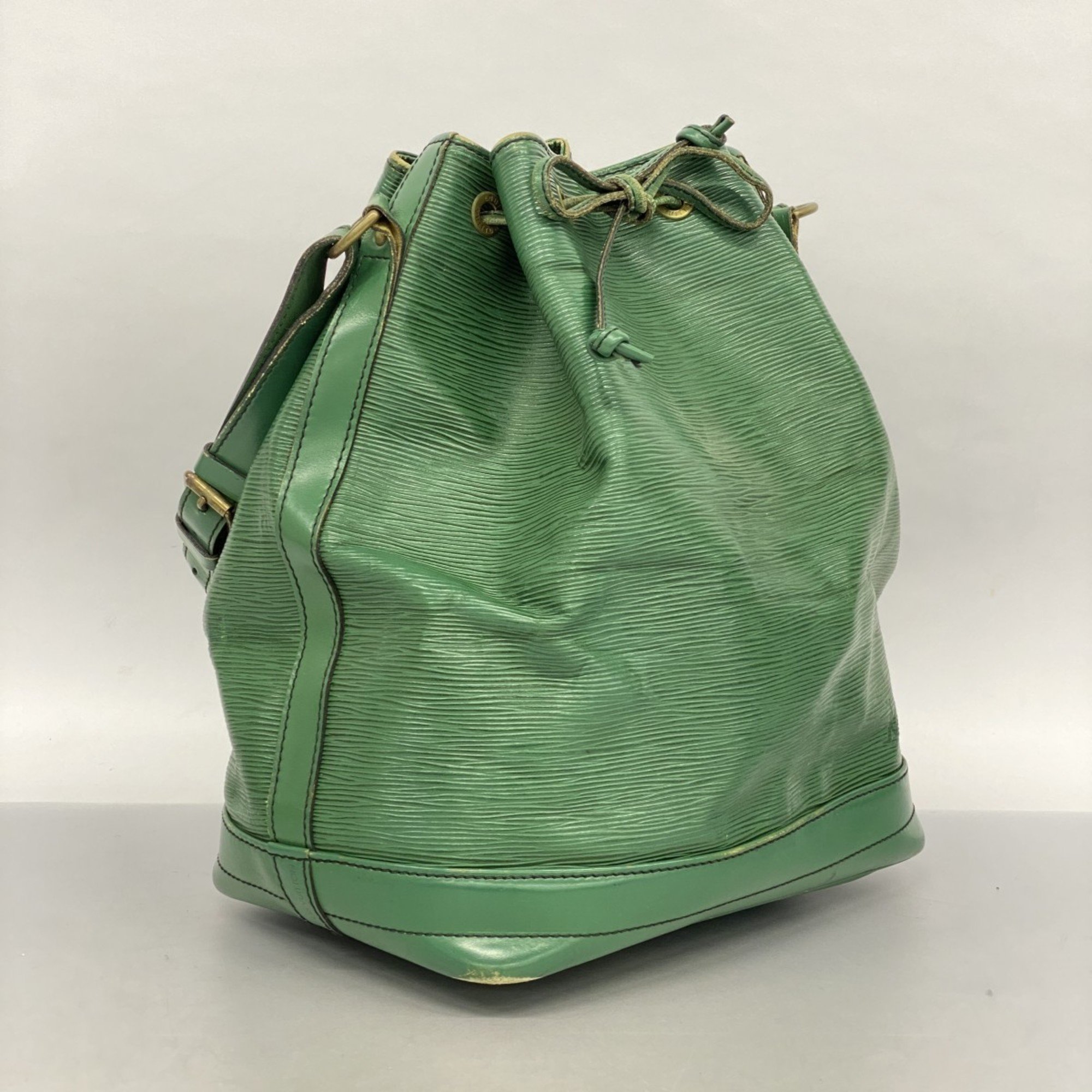 Louis Vuitton Shoulder Bag Epi Noe M44004 Borneo Green Ladies