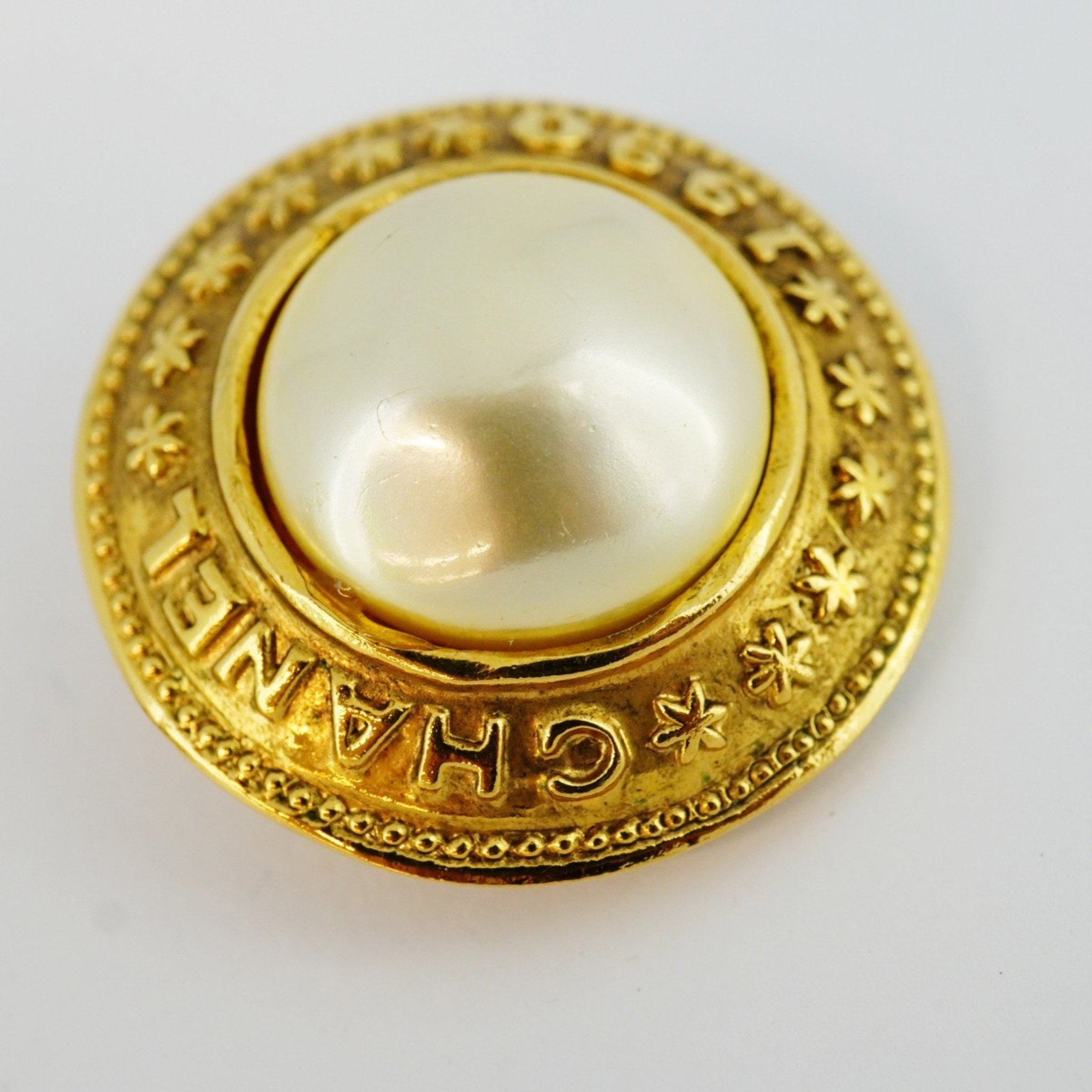 Chanel Earrings Circle Faux Pearl GP Plated Gold Ladies