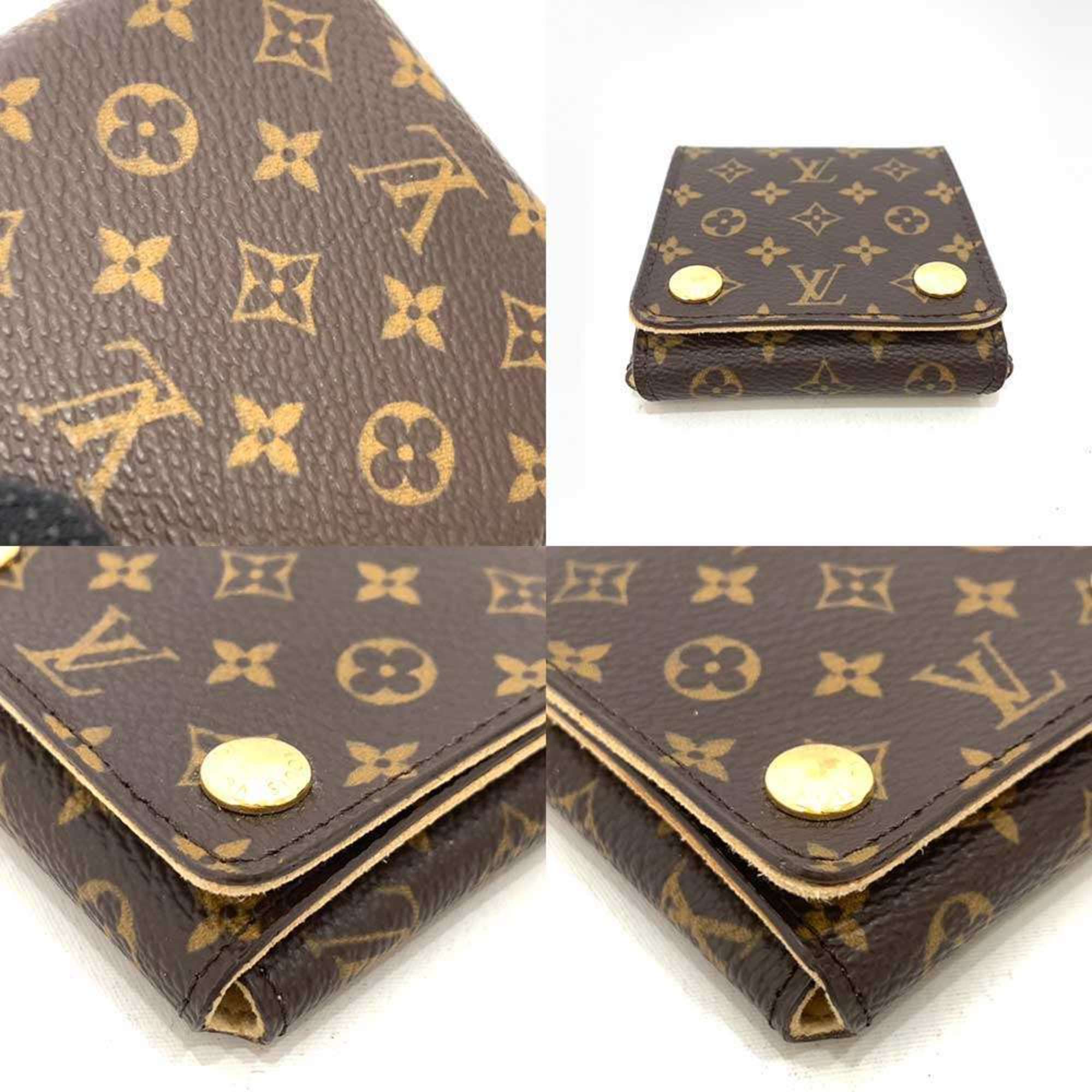 Louis Vuitton Case Monogram