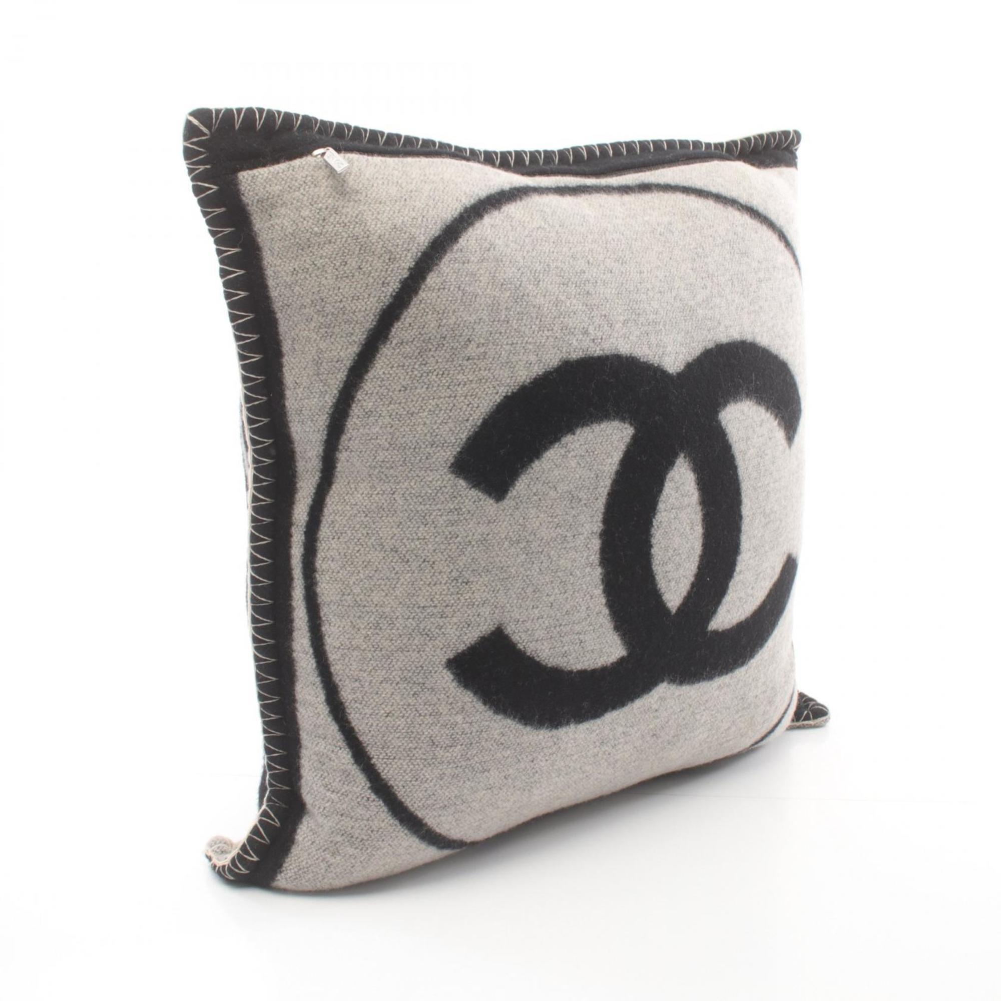 CHANEL Coco Mark Wool Cashmere Men's Women's Black Grey