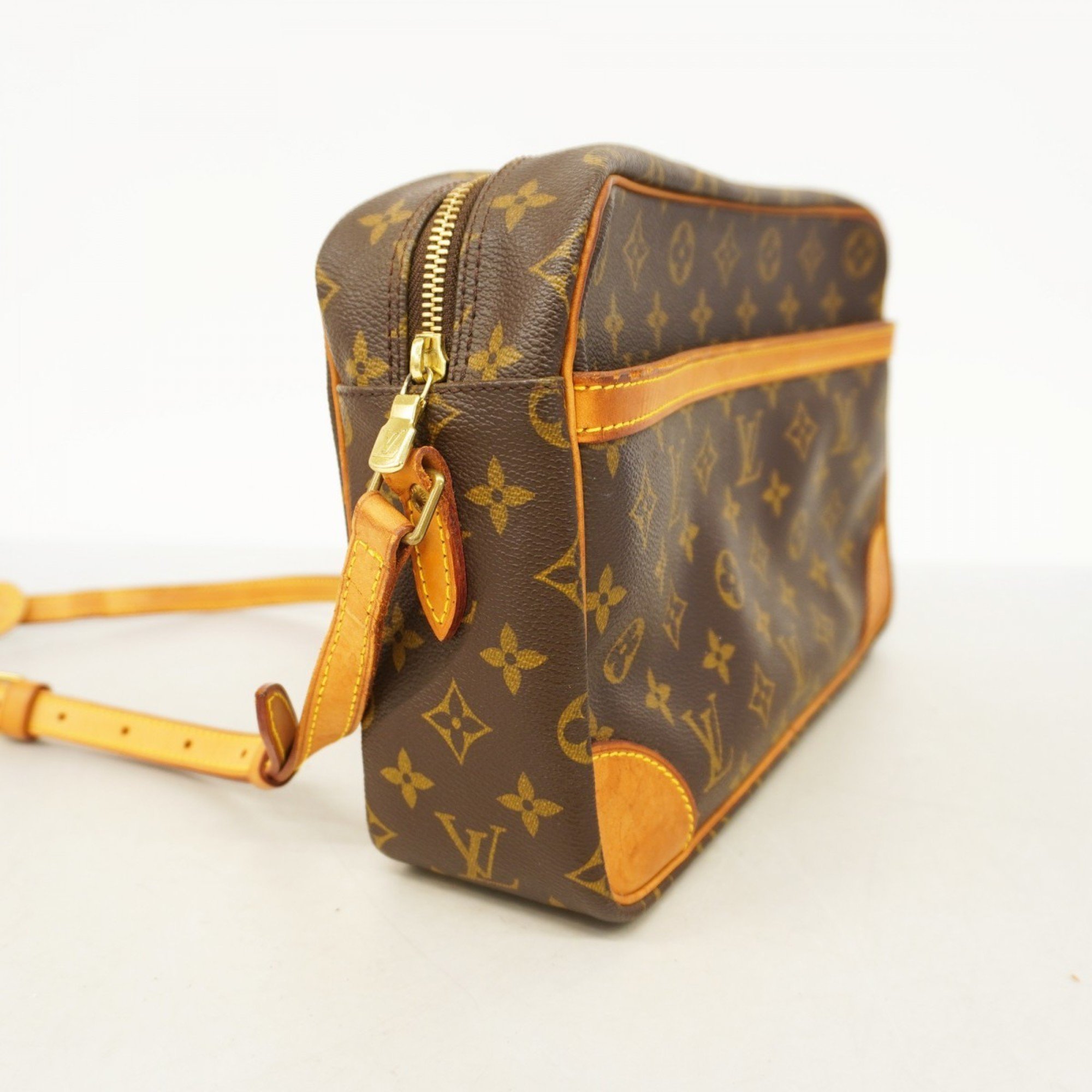 Louis Vuitton Shoulder Bag Monogram Trocadero 30 M51272 Brown Women's