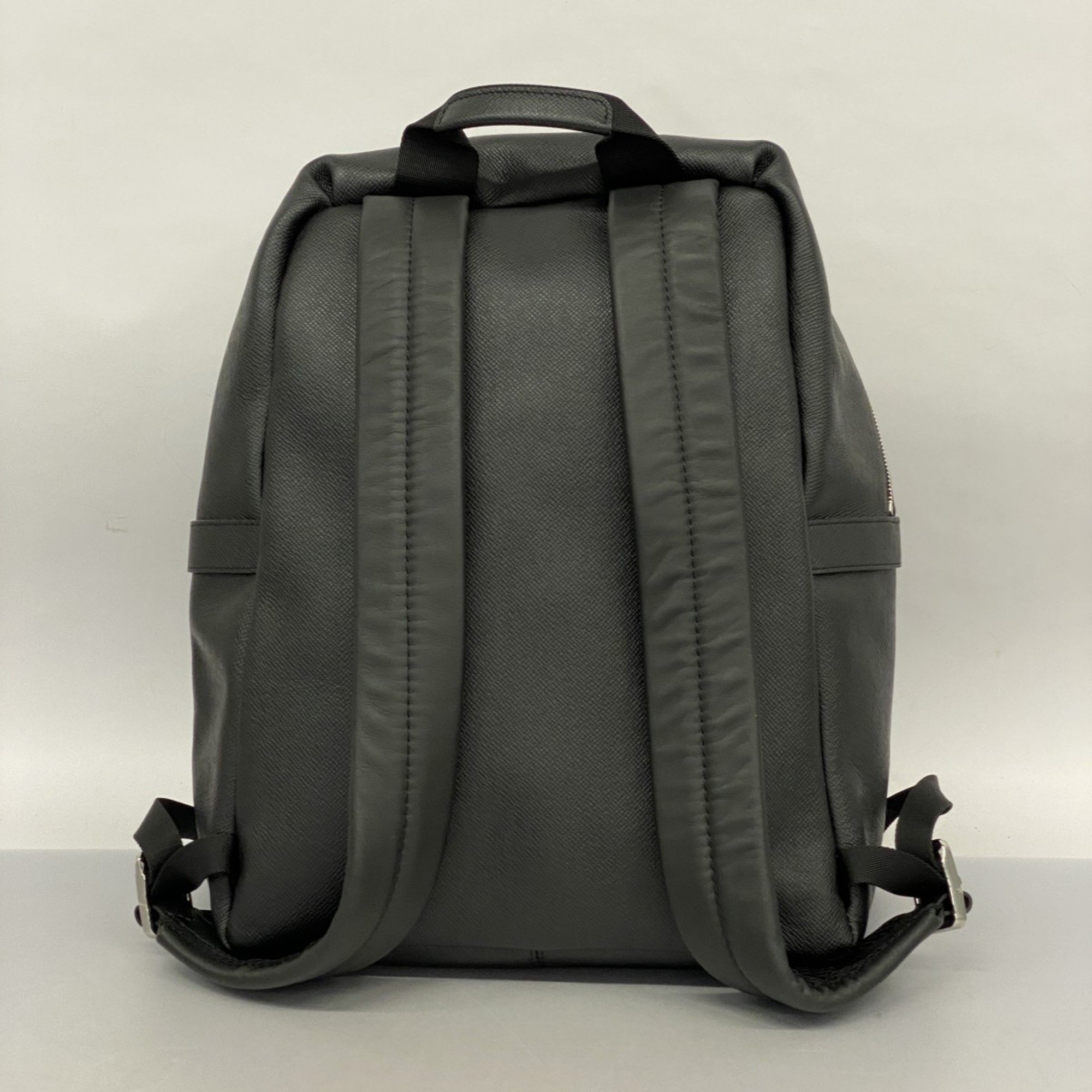 Louis Vuitton Backpack/Daypack Taiga Discovery Backpack M33450 Noir Men's