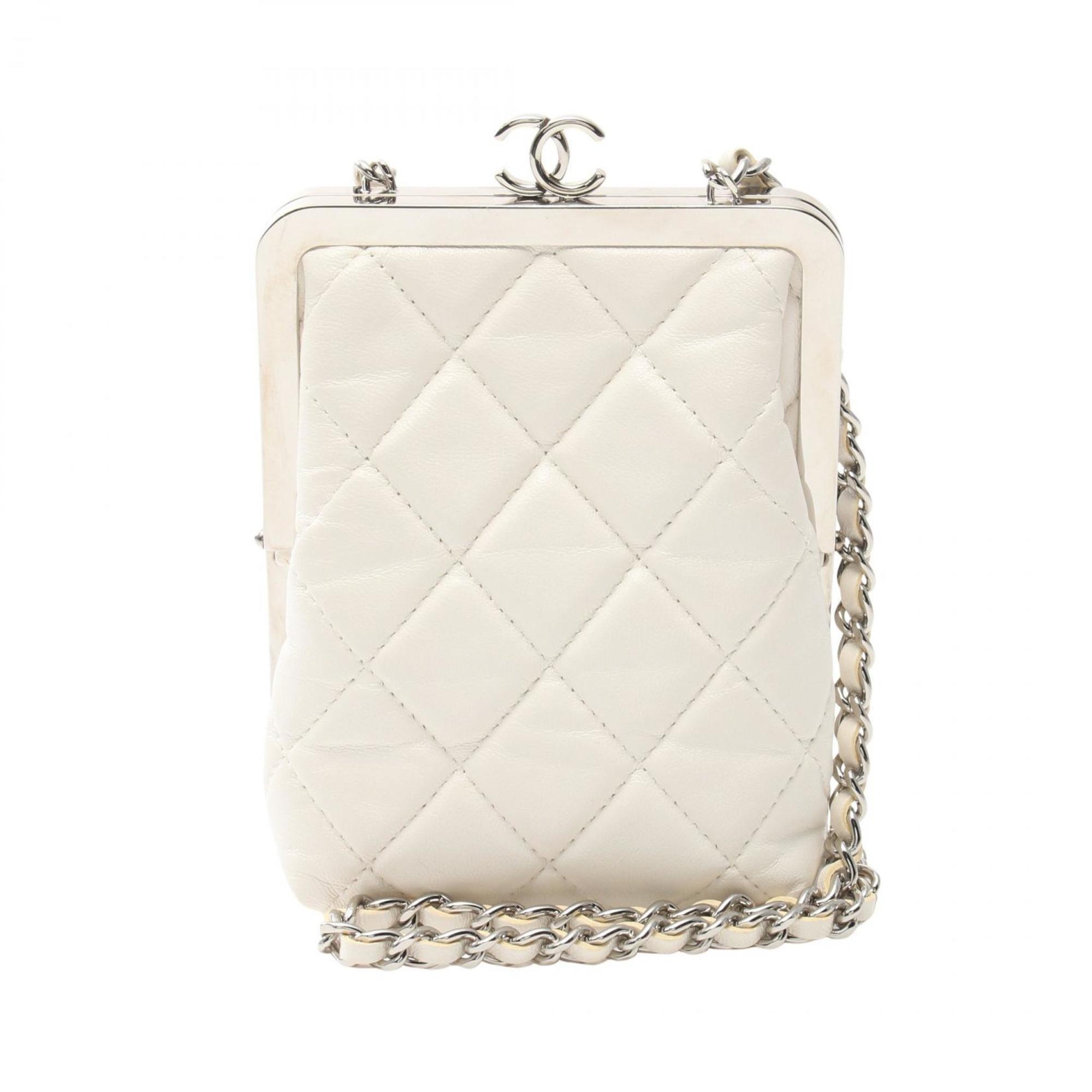 CHANEL Matelasse Shoulder Bag Leather Plastic Women's White AP2496