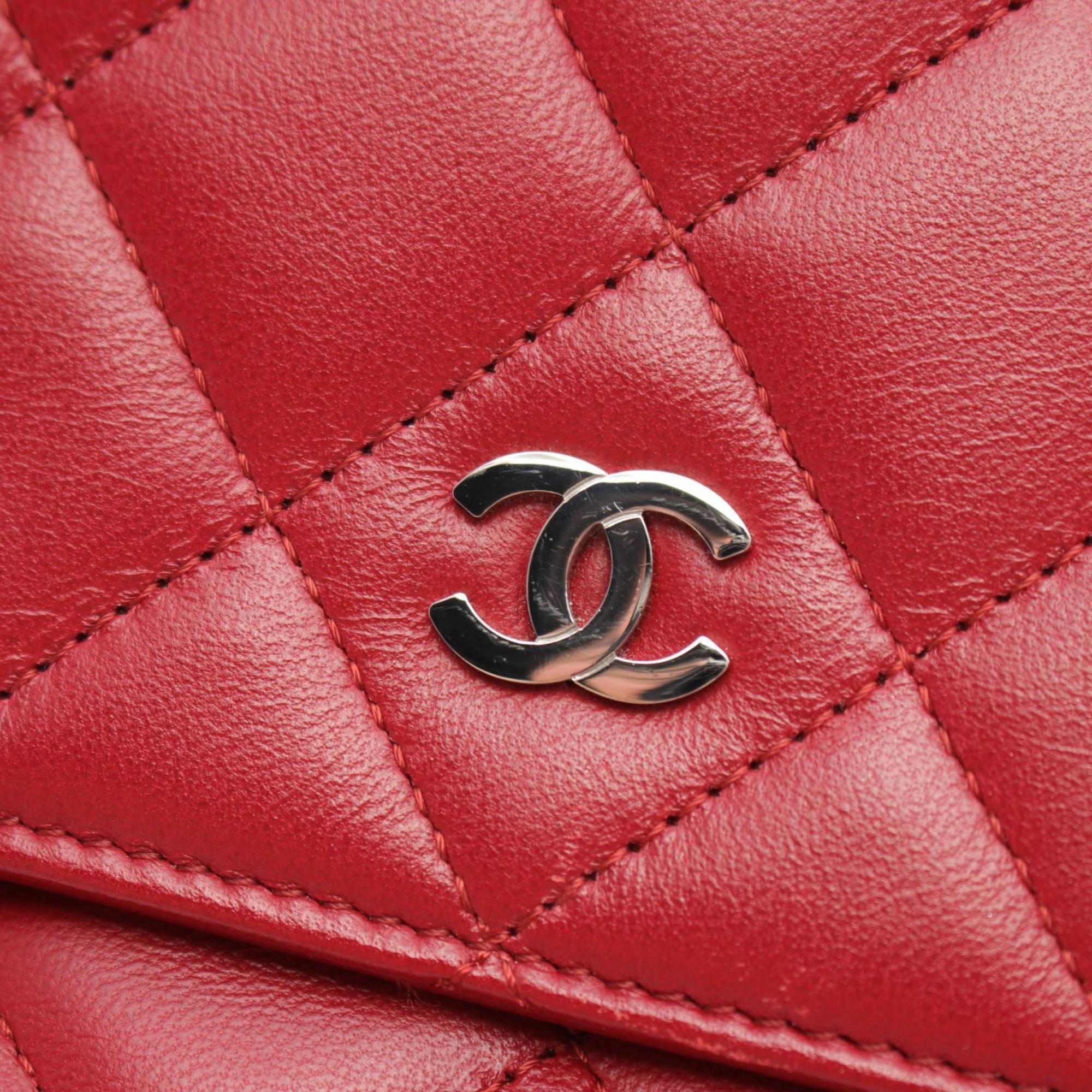 CHANEL Matelasse Shoulder Bag, Lambskin, Women's, Red, A33814