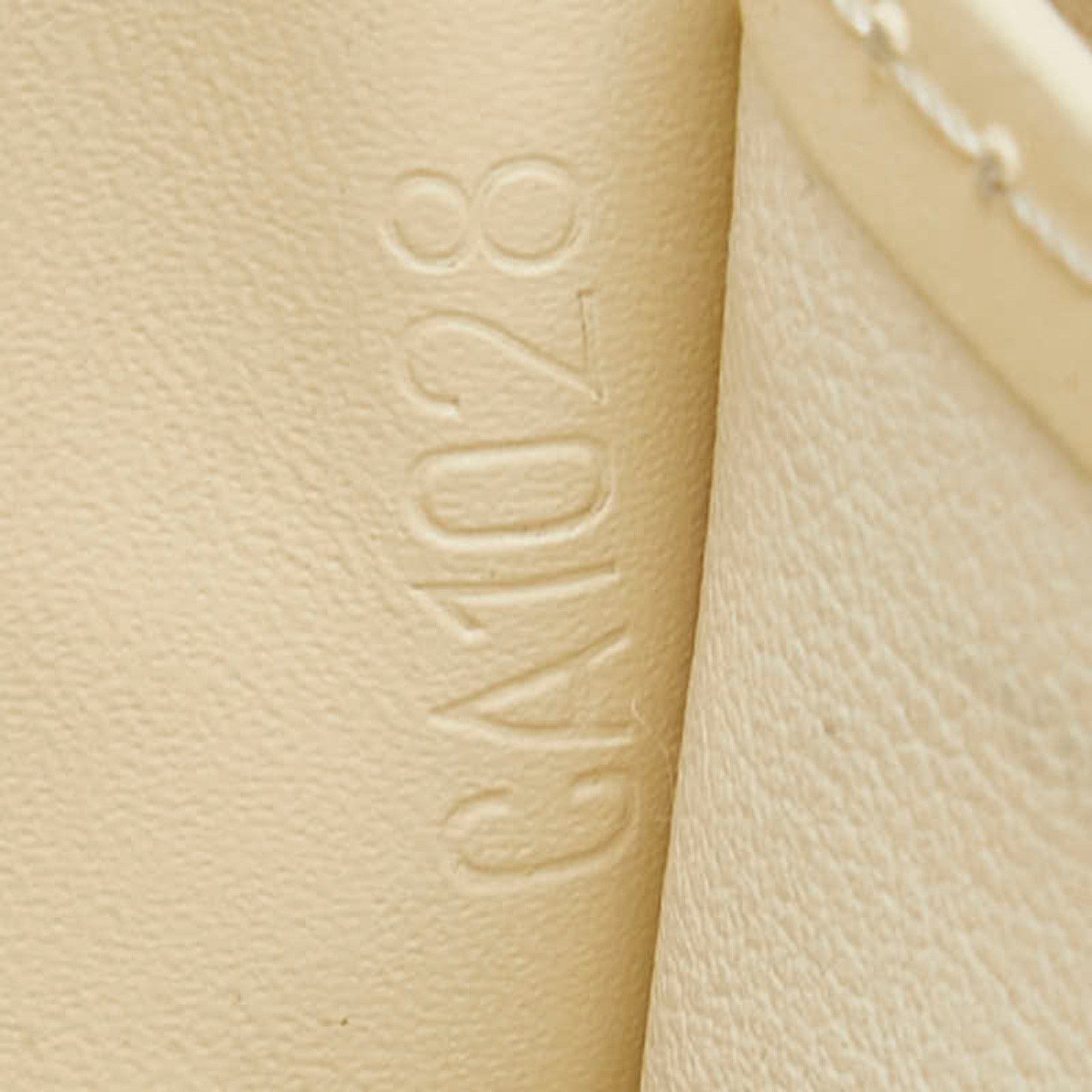 Louis Vuitton Suhali Zippy Wallet Round Long M93026 Blanc White Leather Women's LOUIS VUITTON