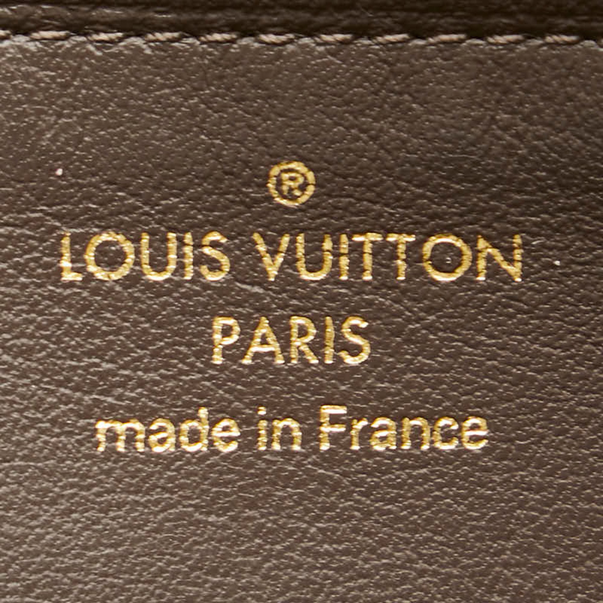 Louis Vuitton Portefeuille Capucines Long Wallet M61249 Gale Beige Taurillon Leather Women's LOUIS VUITTON