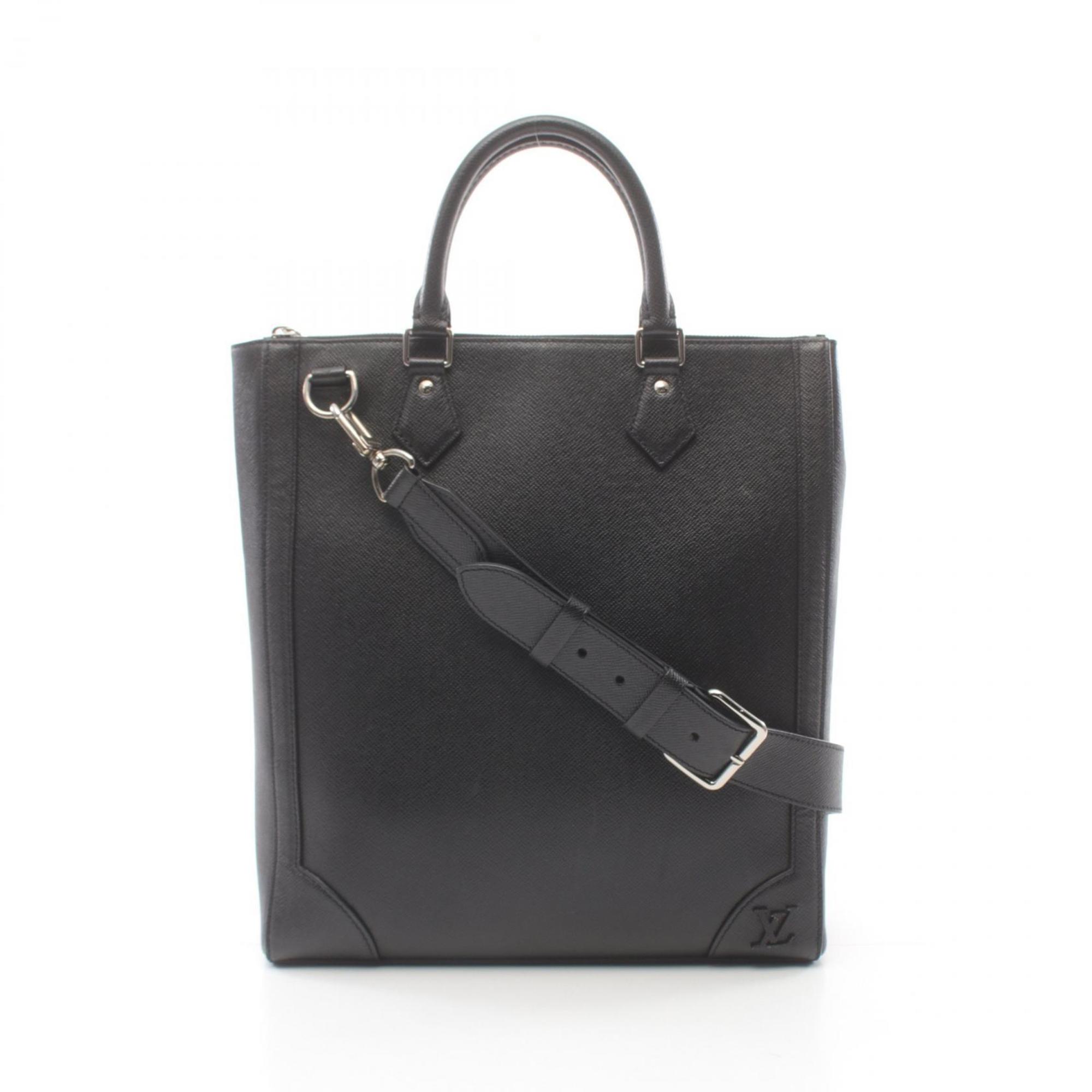 LOUIS VUITTON Vertical Tote Taiga Bag Leather Men's Black M30811