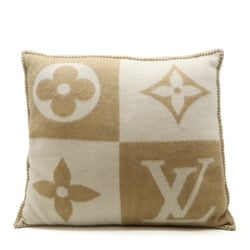 LOUIS VUITTON Louis Vuitton Cushion LV Checkmate Coussin Pillow Wool Cashmere Beige M77864