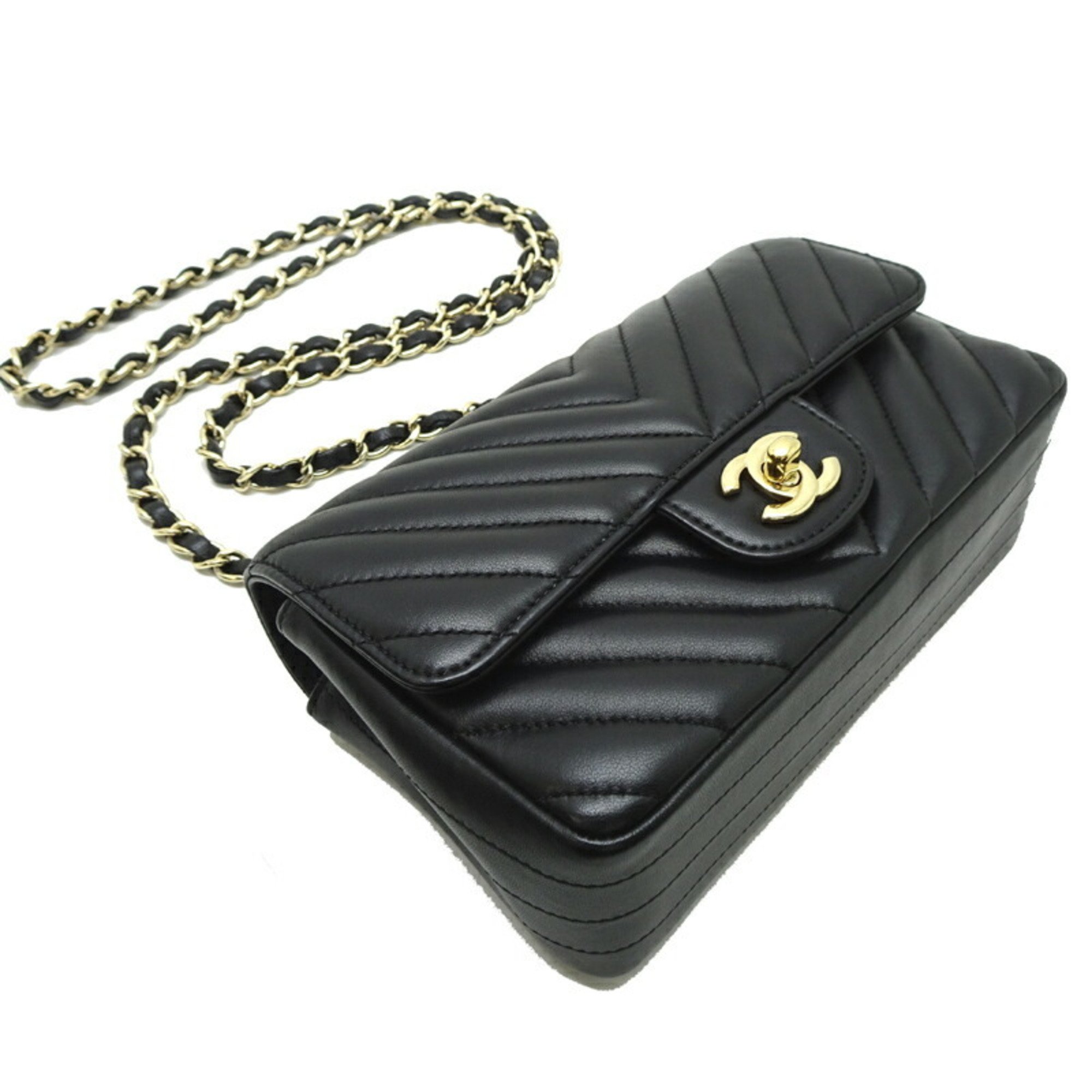 Chanel Chevron Chain Shoulder Women's Bag A69900 Lambskin Black