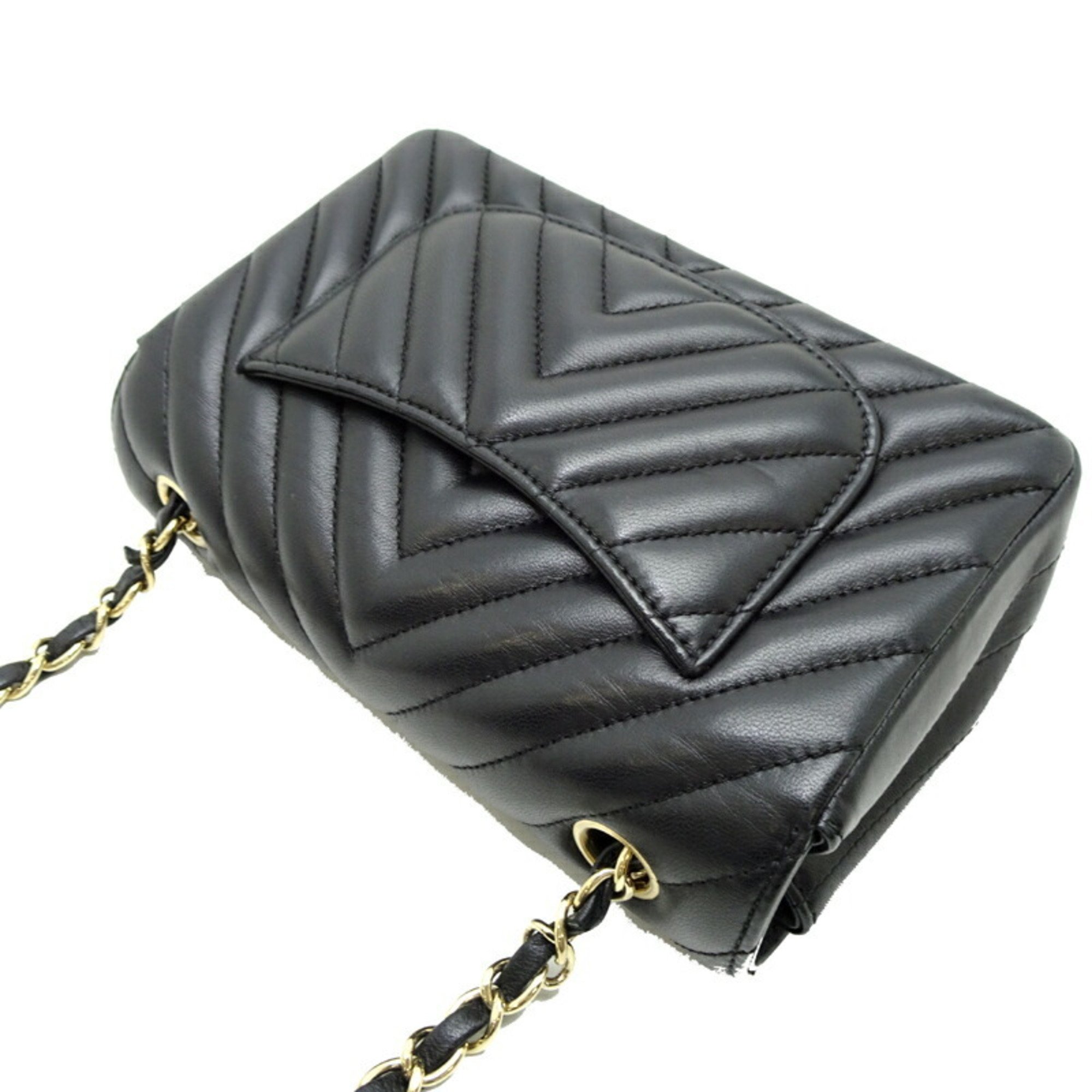 Chanel Chevron Chain Shoulder Women's Bag A69900 Lambskin Black