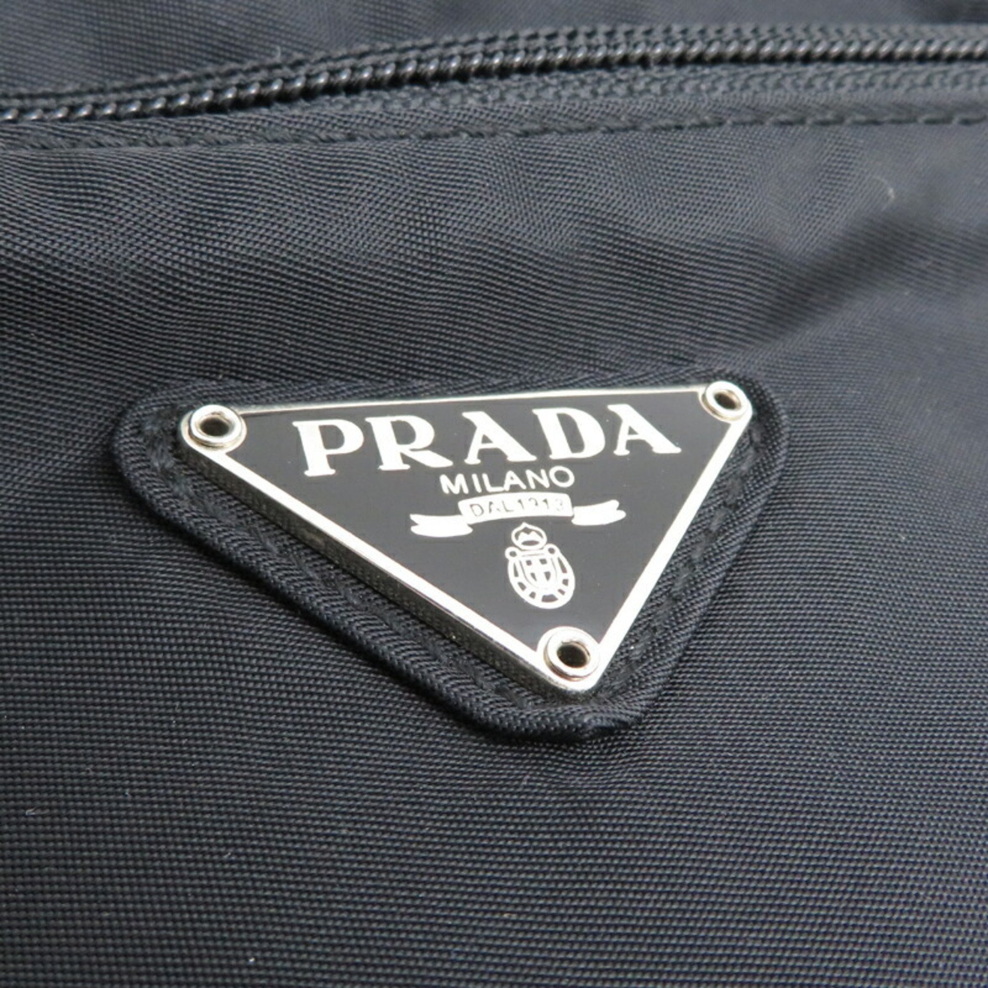 Prada Nylon Women's and Men's Shoulder Bag Nero (Black)