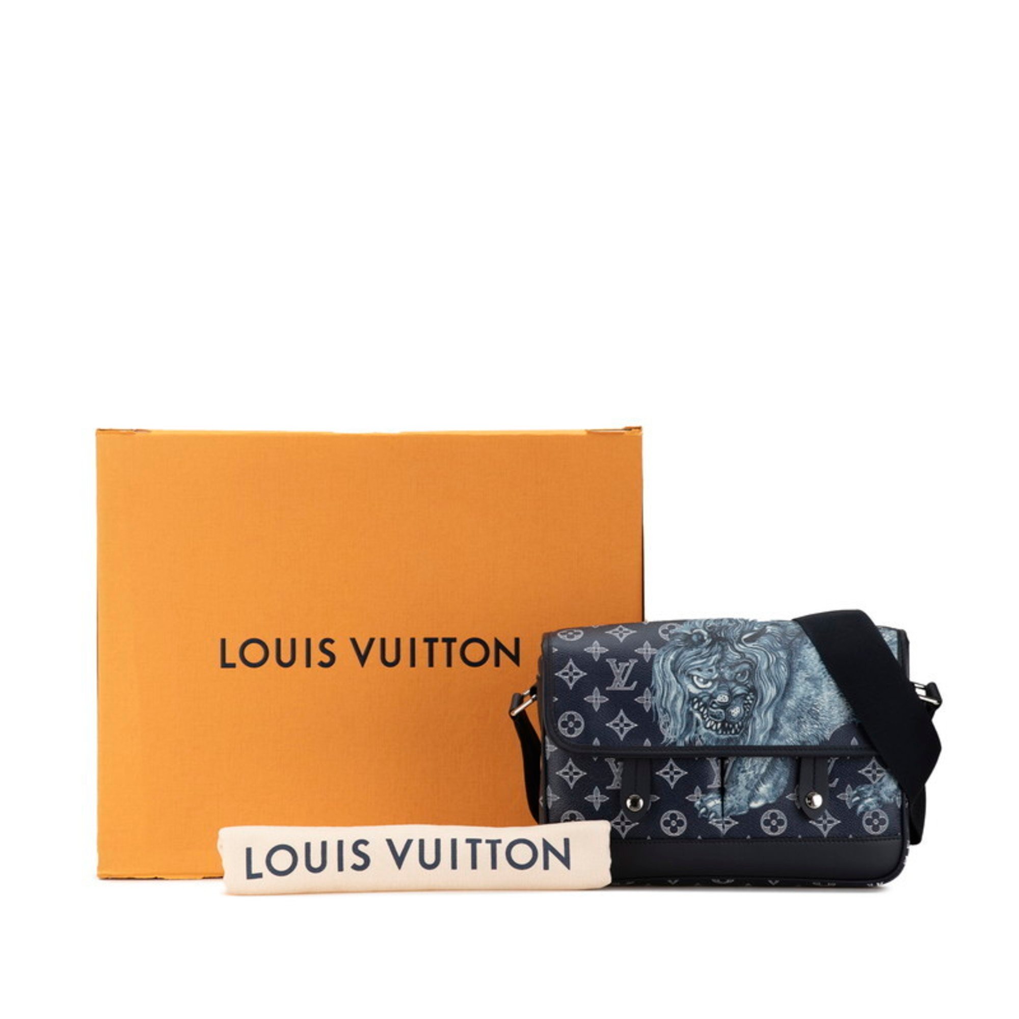 Louis Vuitton Monogram Savannah PM Chapman Brothers Bag M54248 Navy PVC Leather Men's LOUIS VUITTON