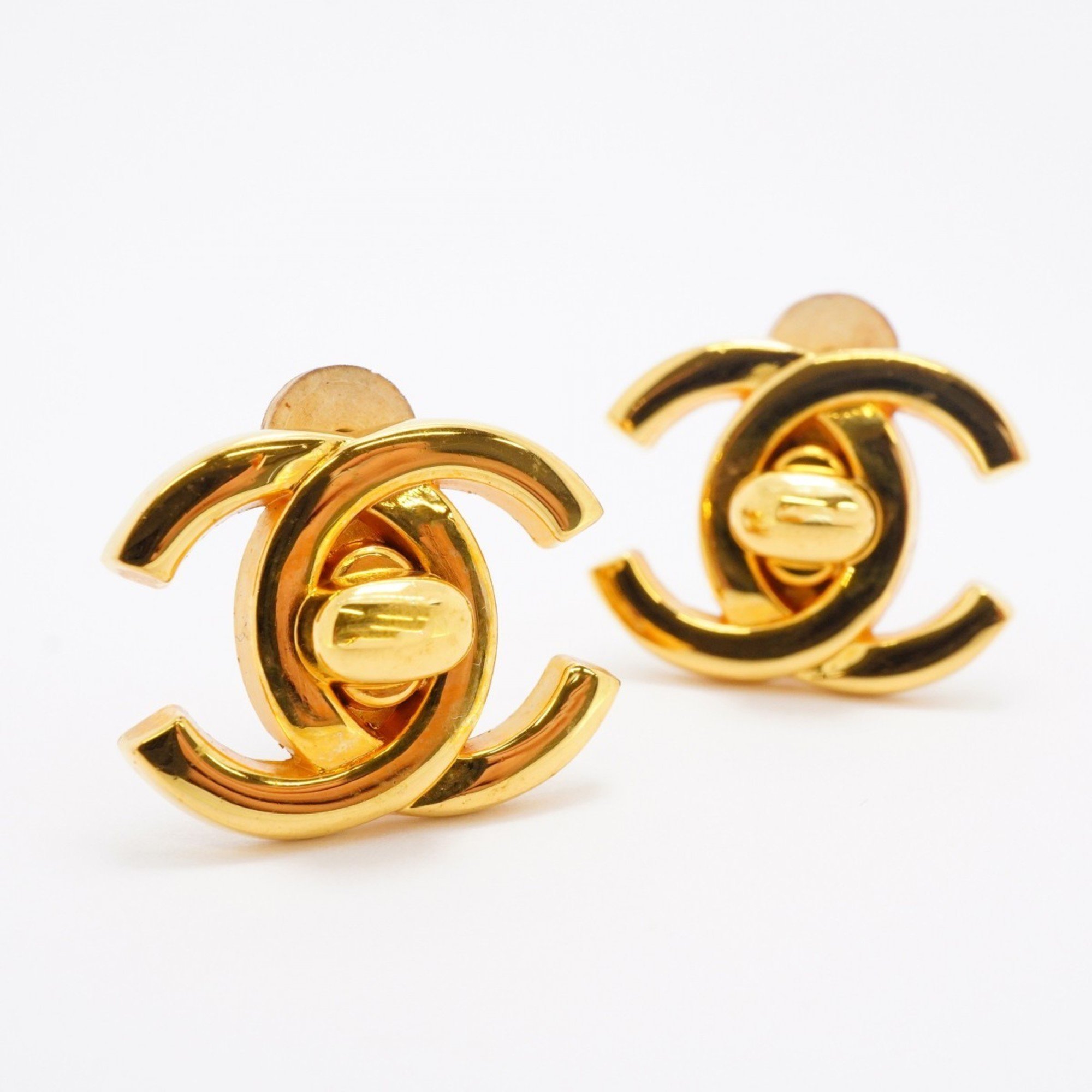 Chanel earrings turn lock GP plated gold ladies