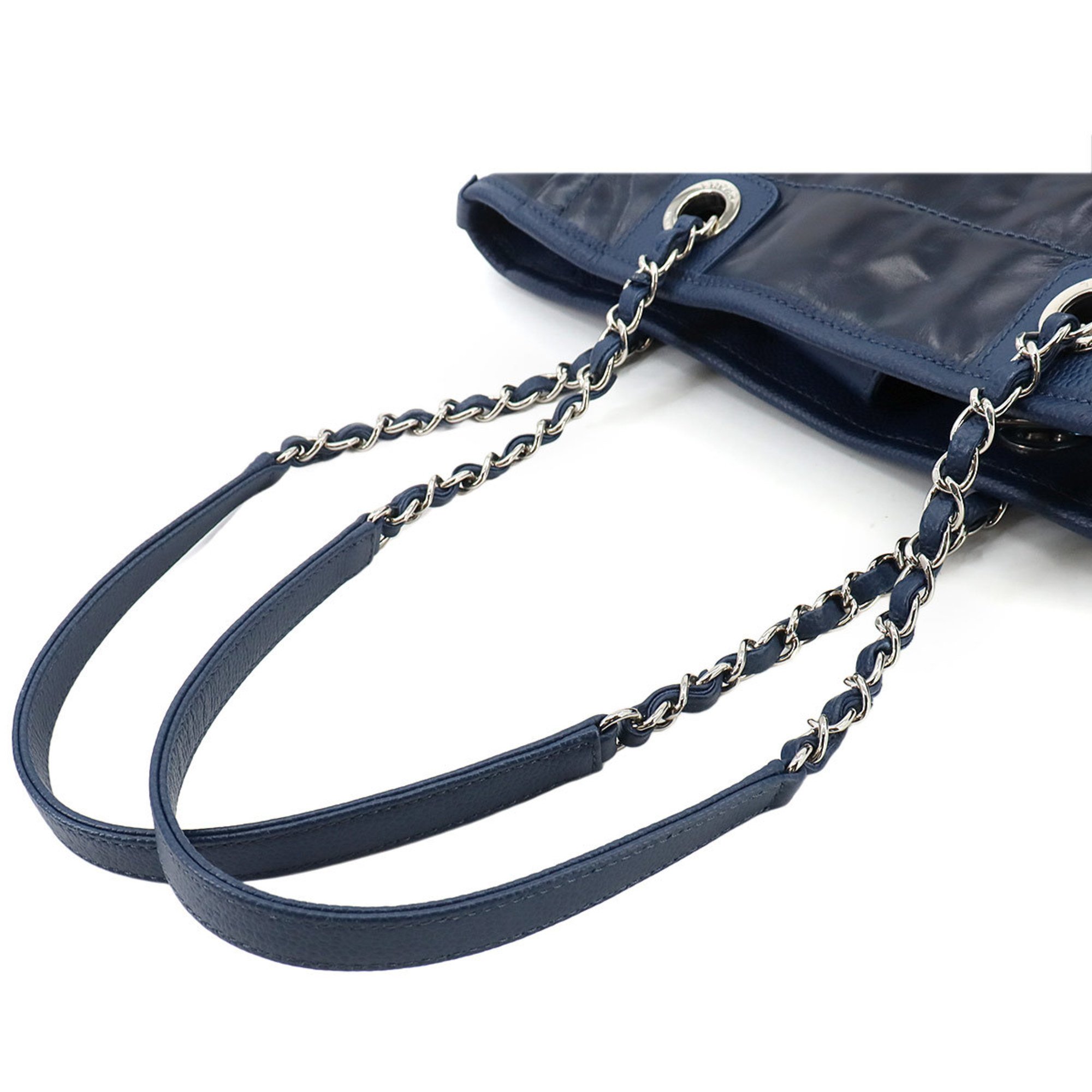 CHANEL Deauville Chain Leather Navy Silver Metal Fittings Bag