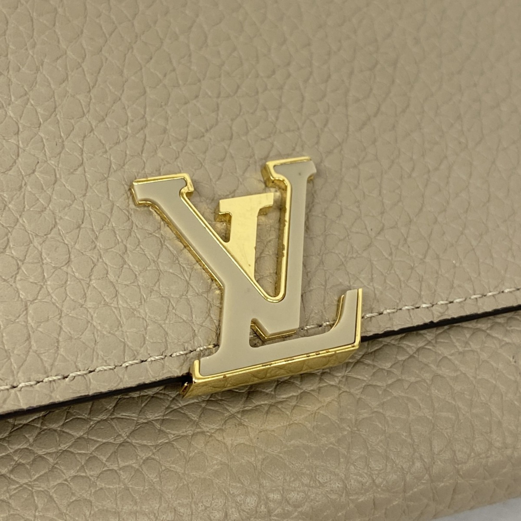 Louis Vuitton Tri-fold Wallet Taurillon Portefeuille Capucines Compact M62159 Galle Ladies