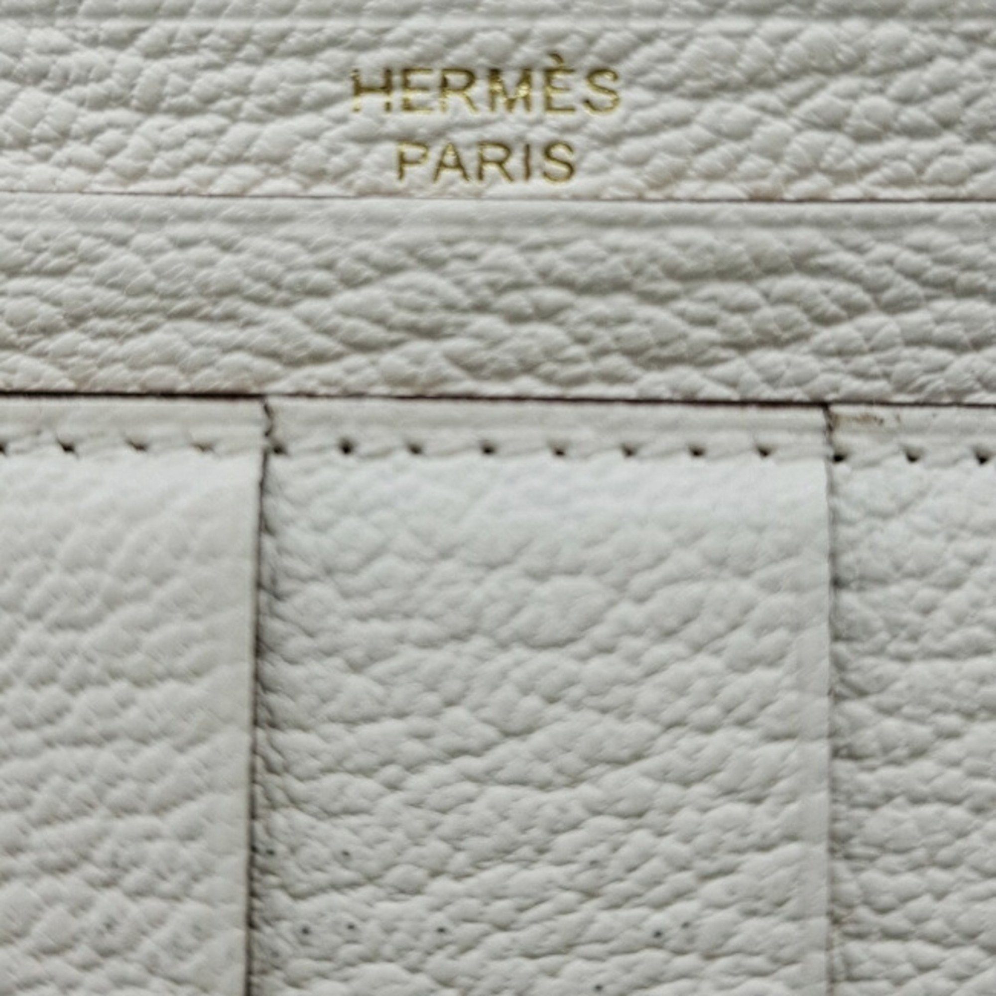 HERMES Bearn Soufflet Chevre Mushroom 2-fold long wallet with U stamp, 2022, white, H, for women and men