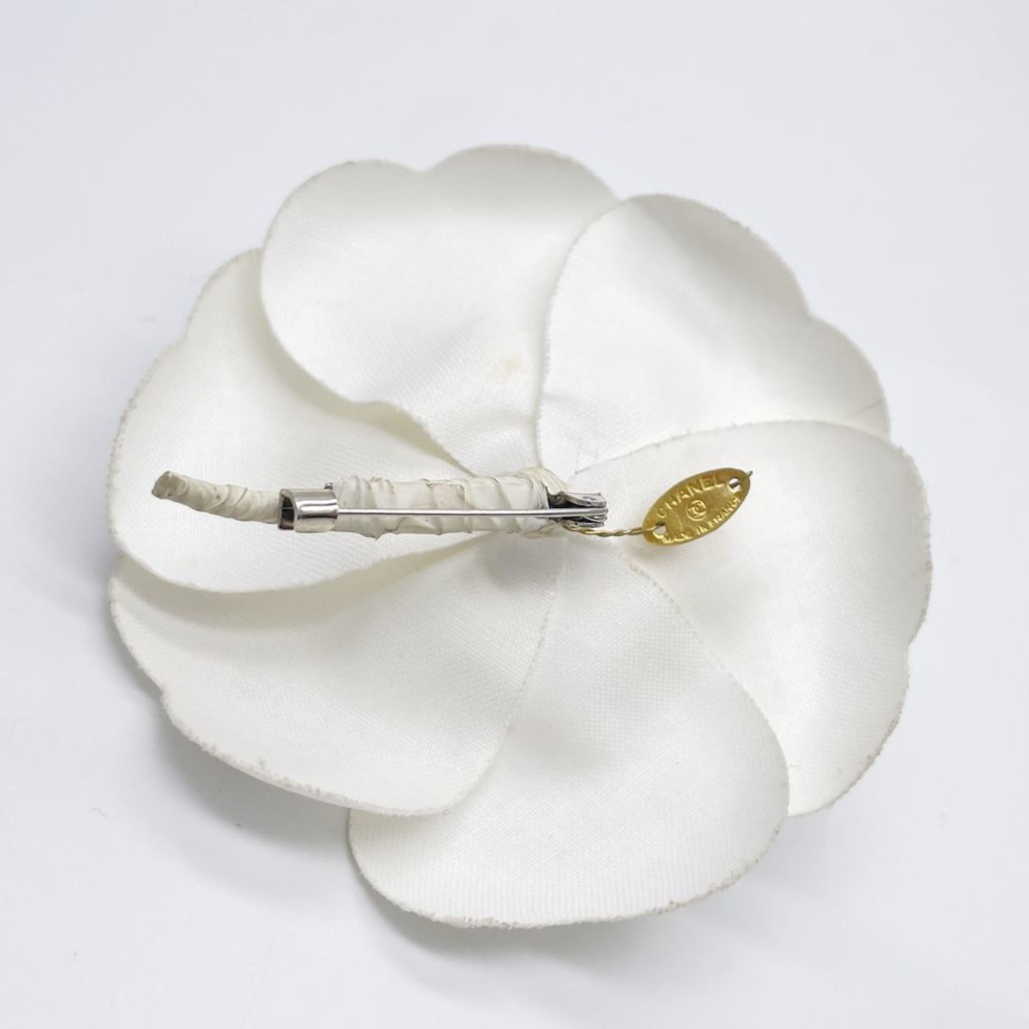 CHANEL Fabric Brooch Camellia Corsage Vintage Women's White 20496582